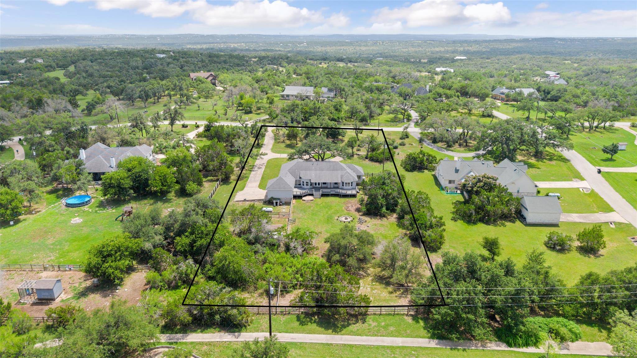 Dripping Springs, TX 78620,208 Saddletree LN