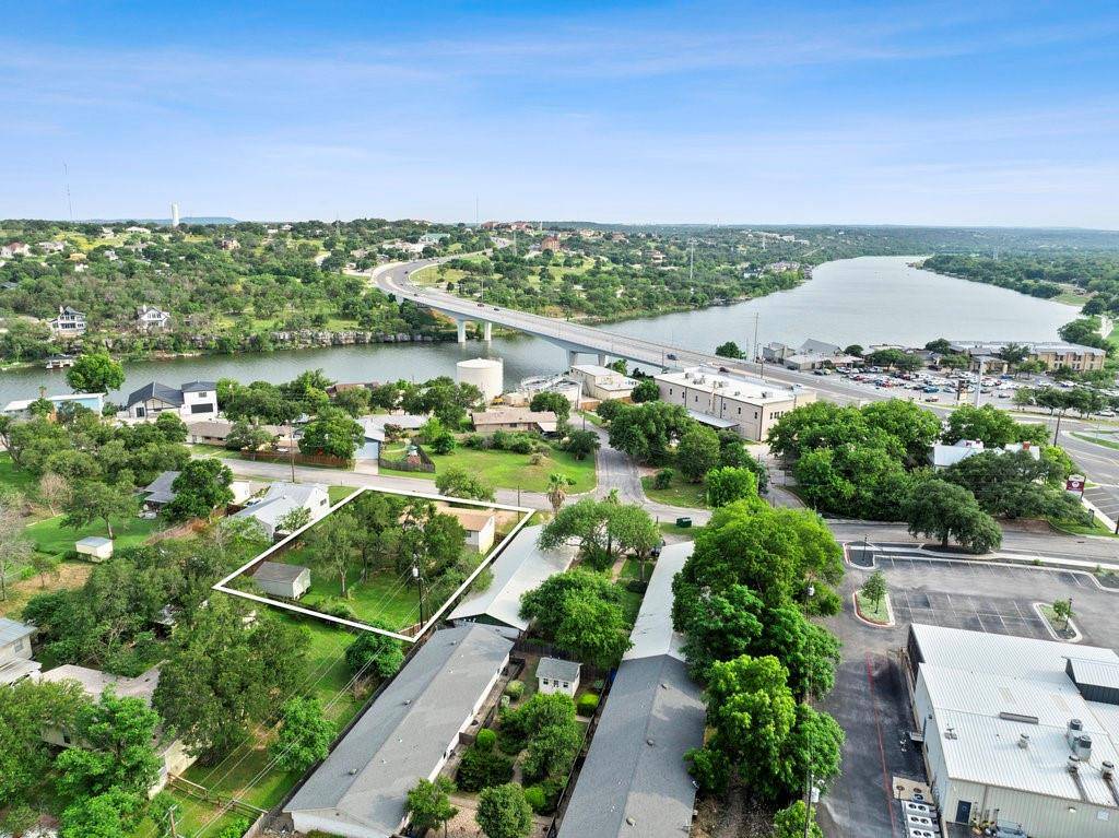 Marble Falls, TX 78654,1512 Center ST