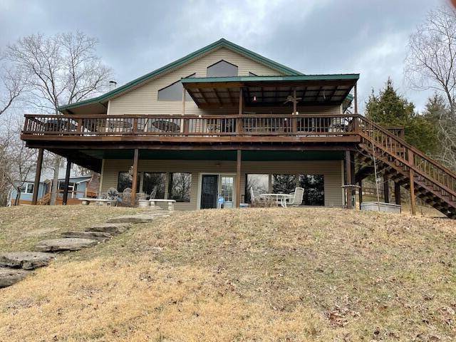 Owenton, KY 40359,445 Elk Lake Resort Road #390