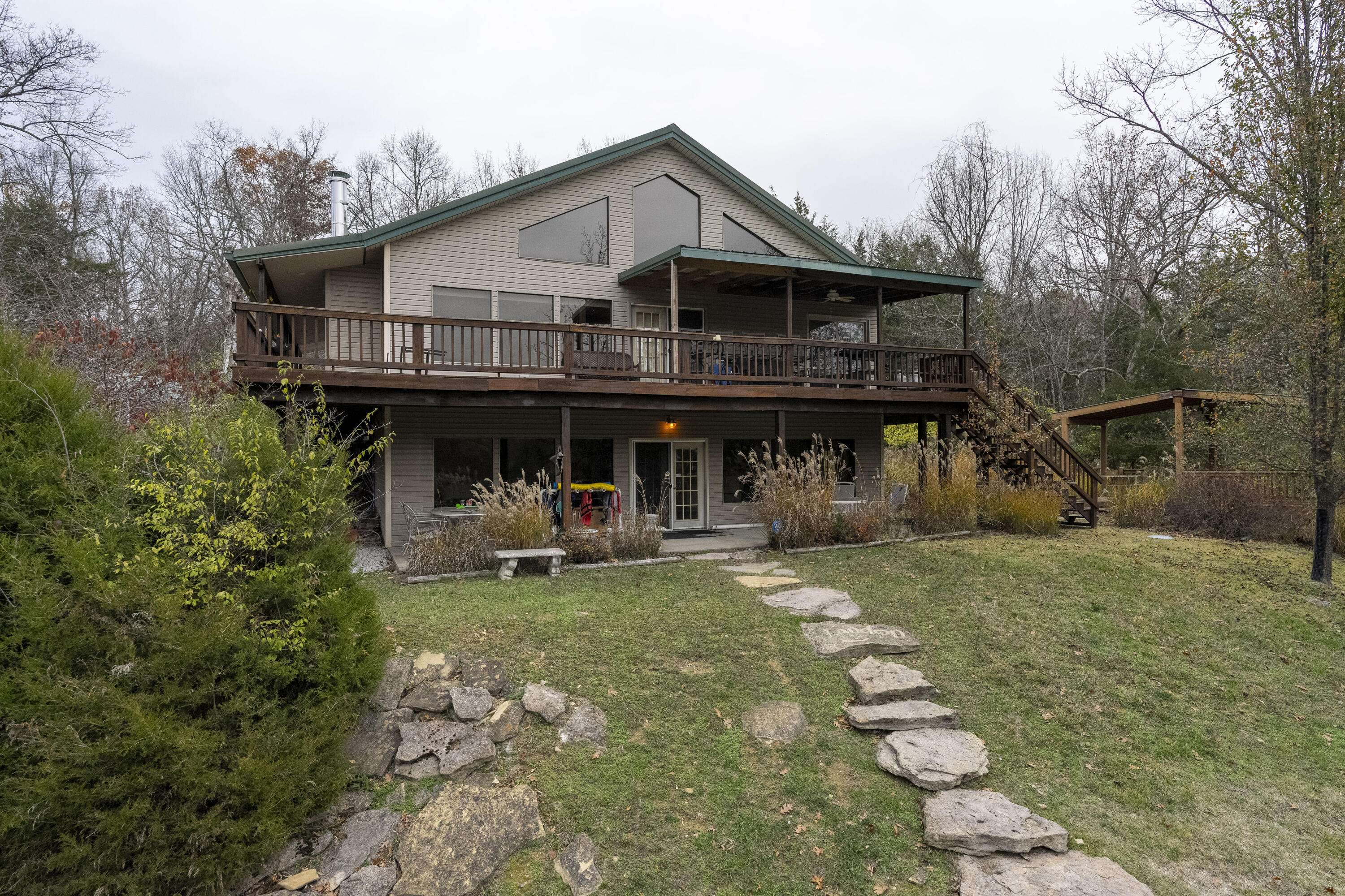 Owenton, KY 40359,445 Elk Lake Resort Road #390