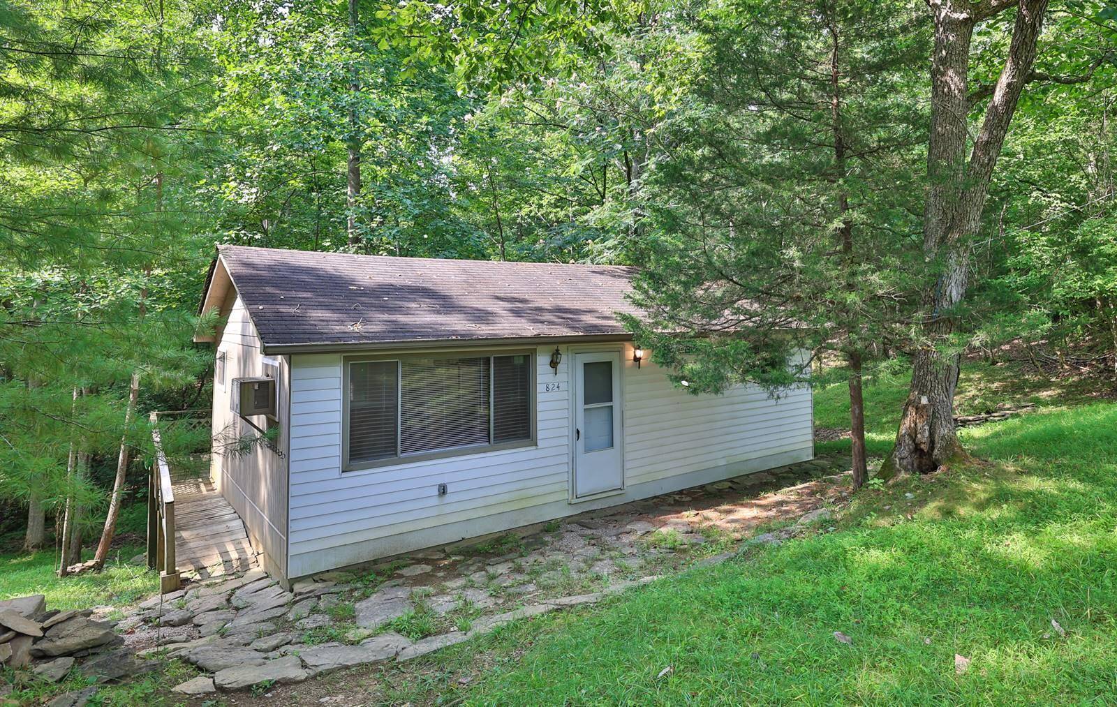 Owenton, KY 40359,824 Lakeview Drive