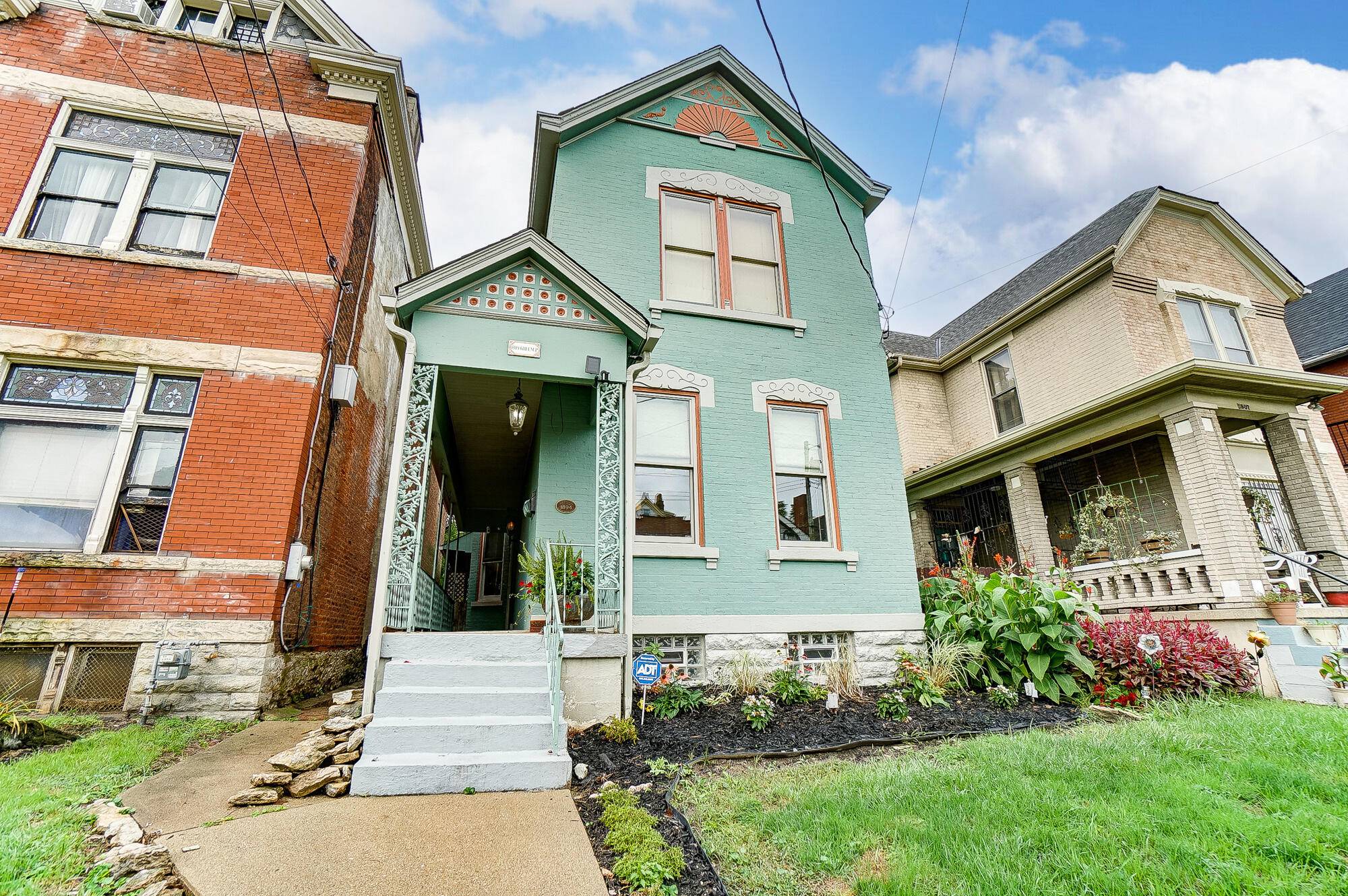 Covington, KY 41011,1809 Greenup Street