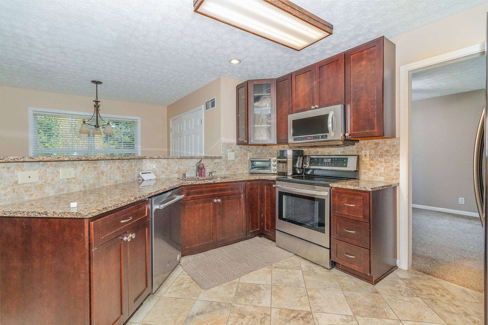 La Grange, KY 40031,1016 Lyle Lane