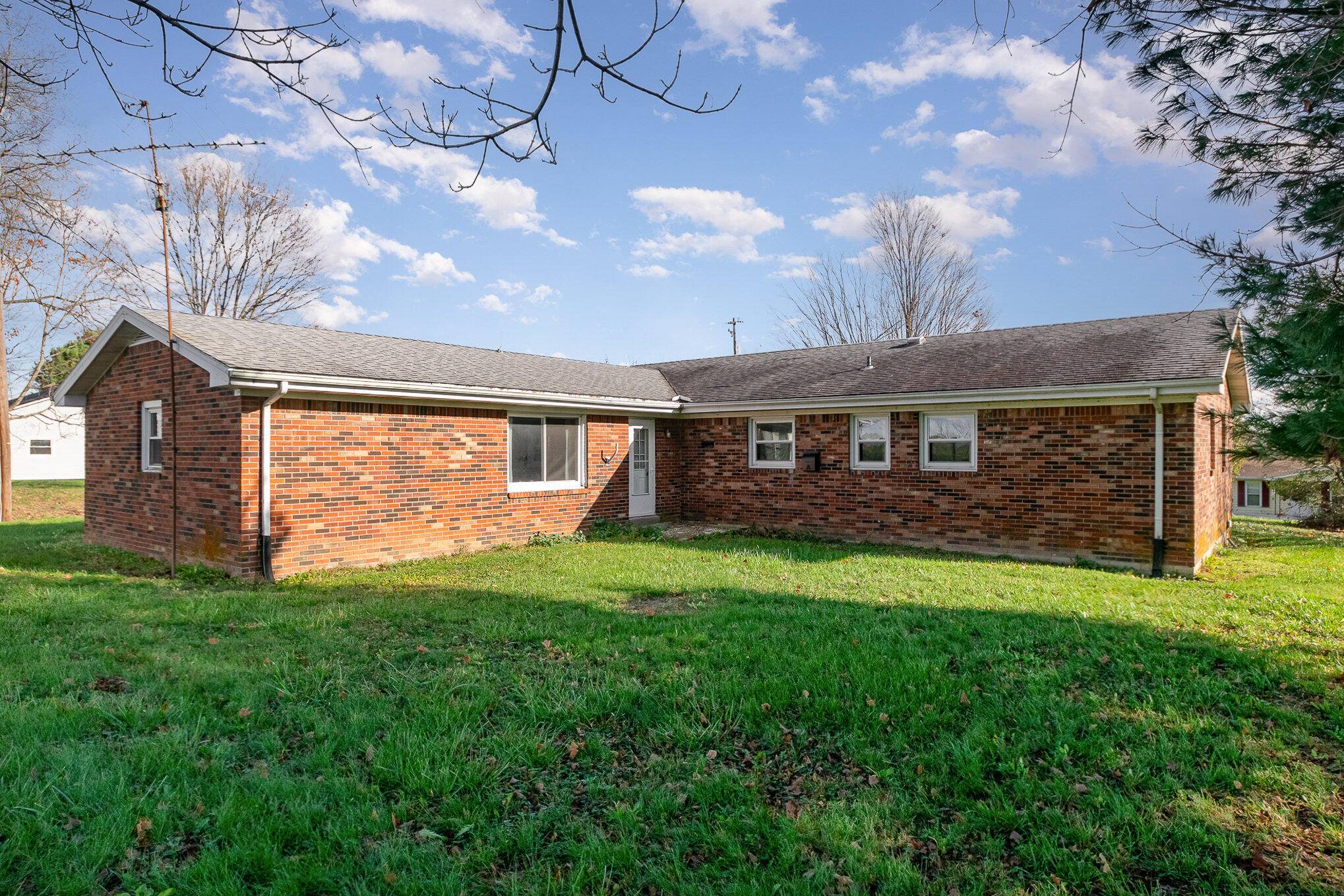 Owenton, KY 40359,5840 Gratz Road