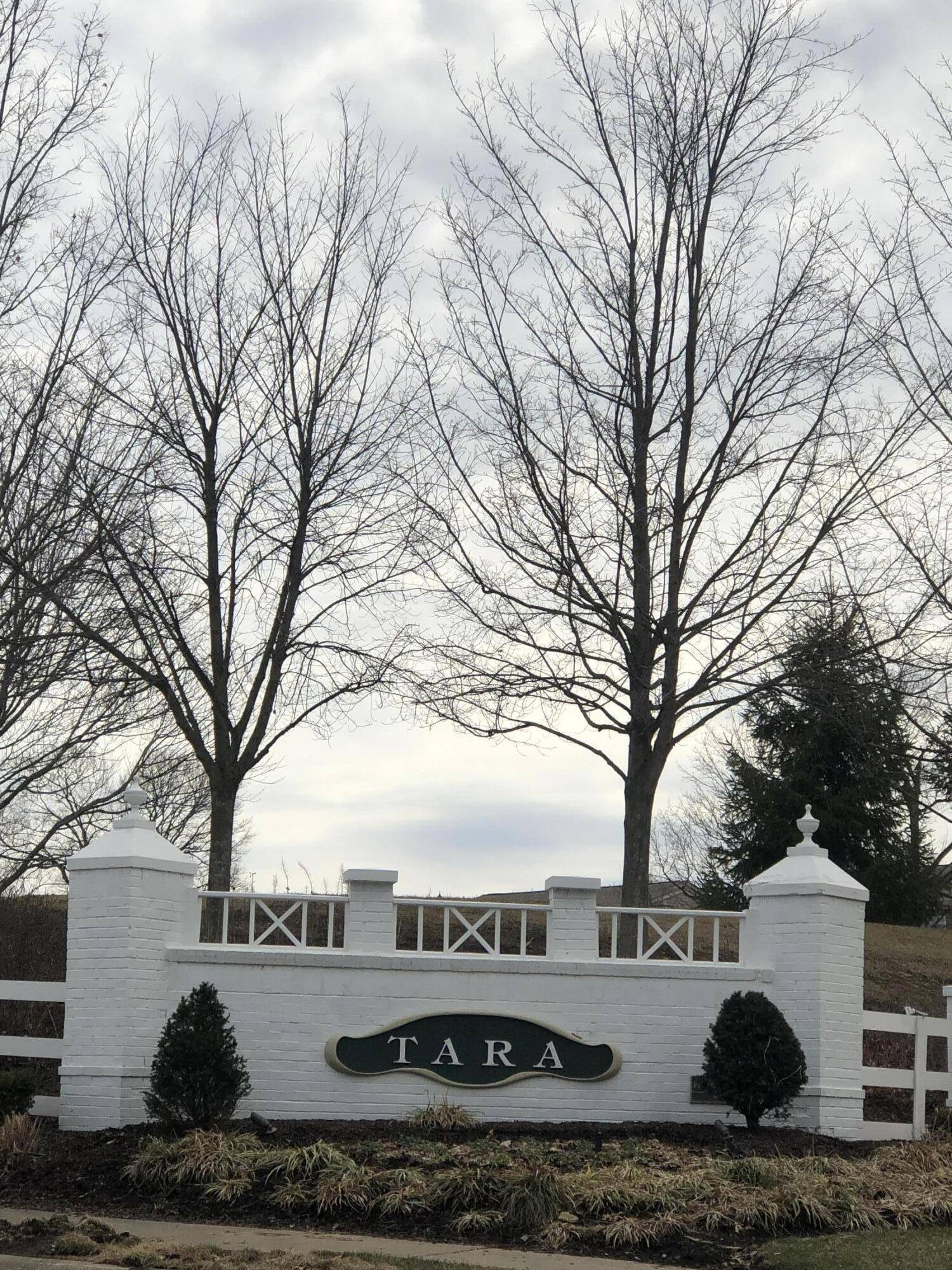 Florence, KY 41042,1522 Butler Court #202