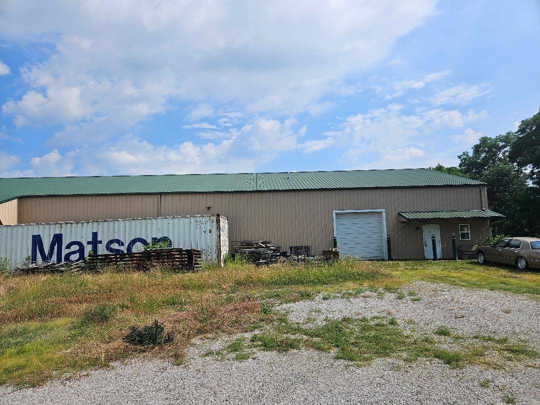 Williamstown, KY 41097,451 E Fairview Road
