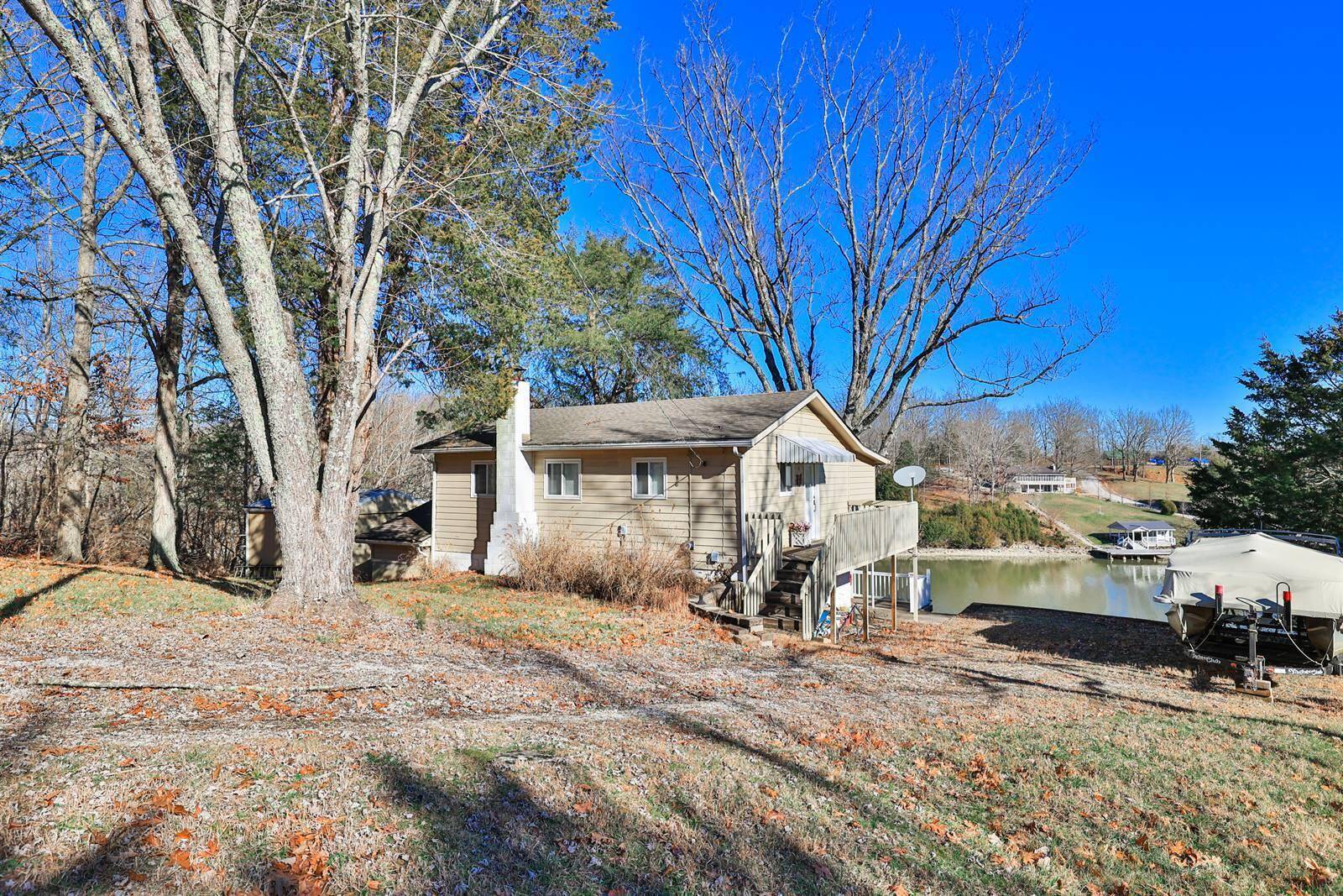 Owenton, KY 40359,445 Elk Lake Resort Road #799