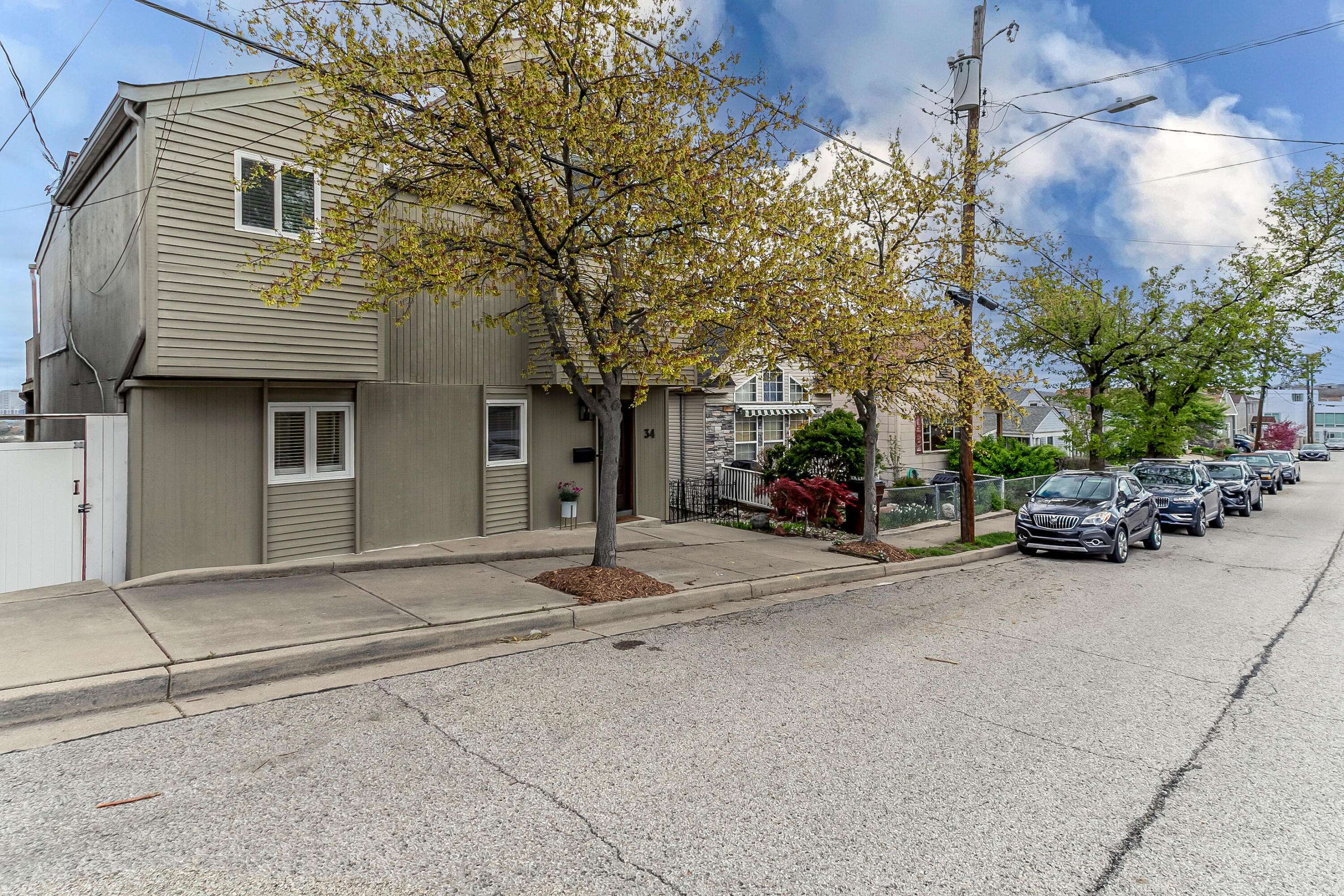 Newport, KY 41071,34 Biehl Street