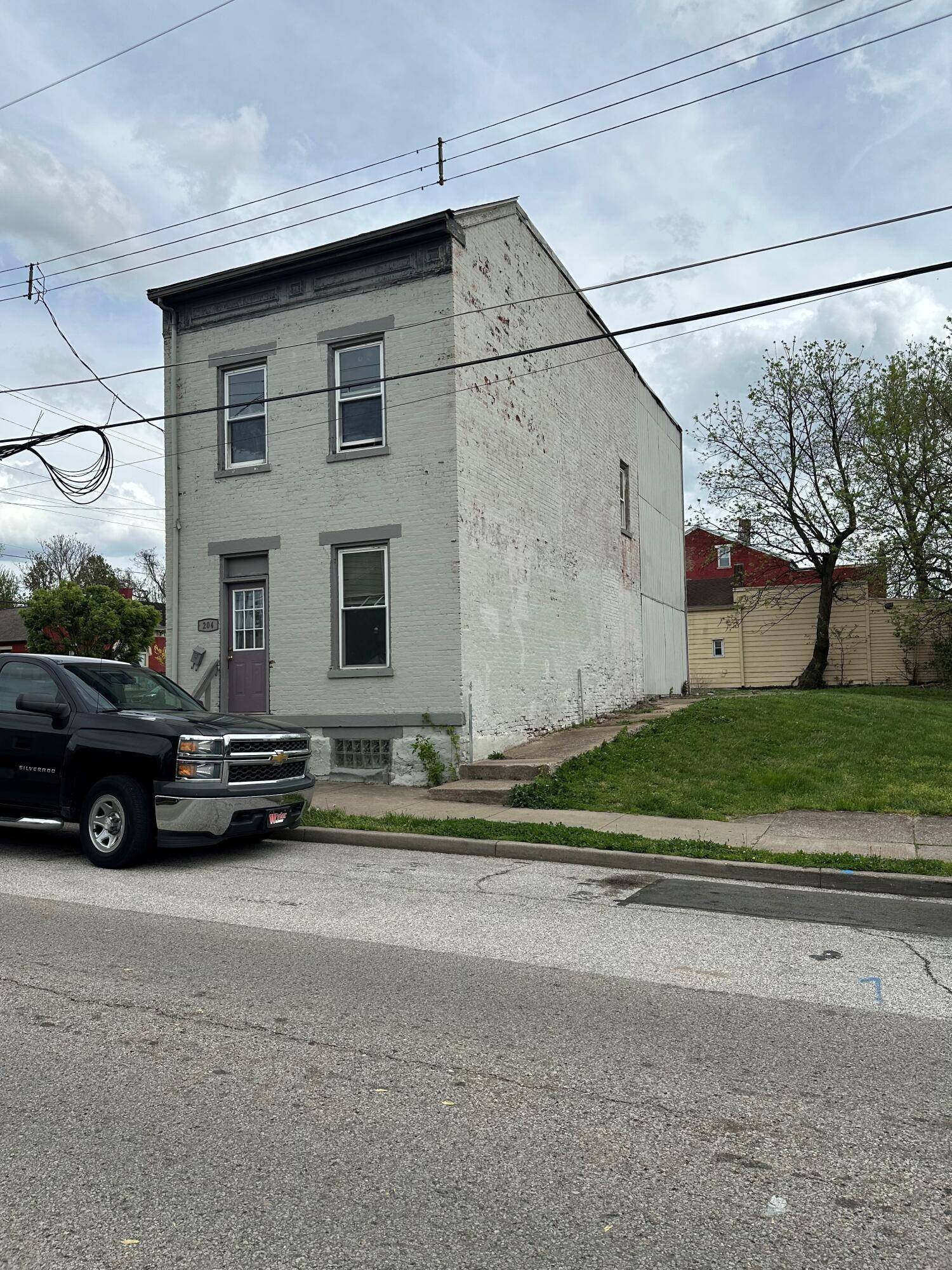 Newport, KY 41071,204 W 7th Street