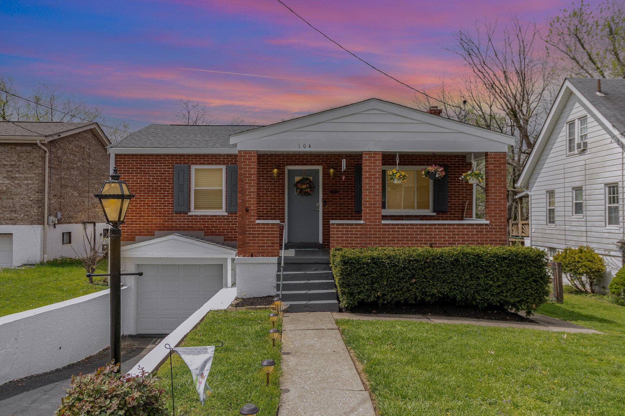 Elsmere, KY 41018,104 Eastern Avenue