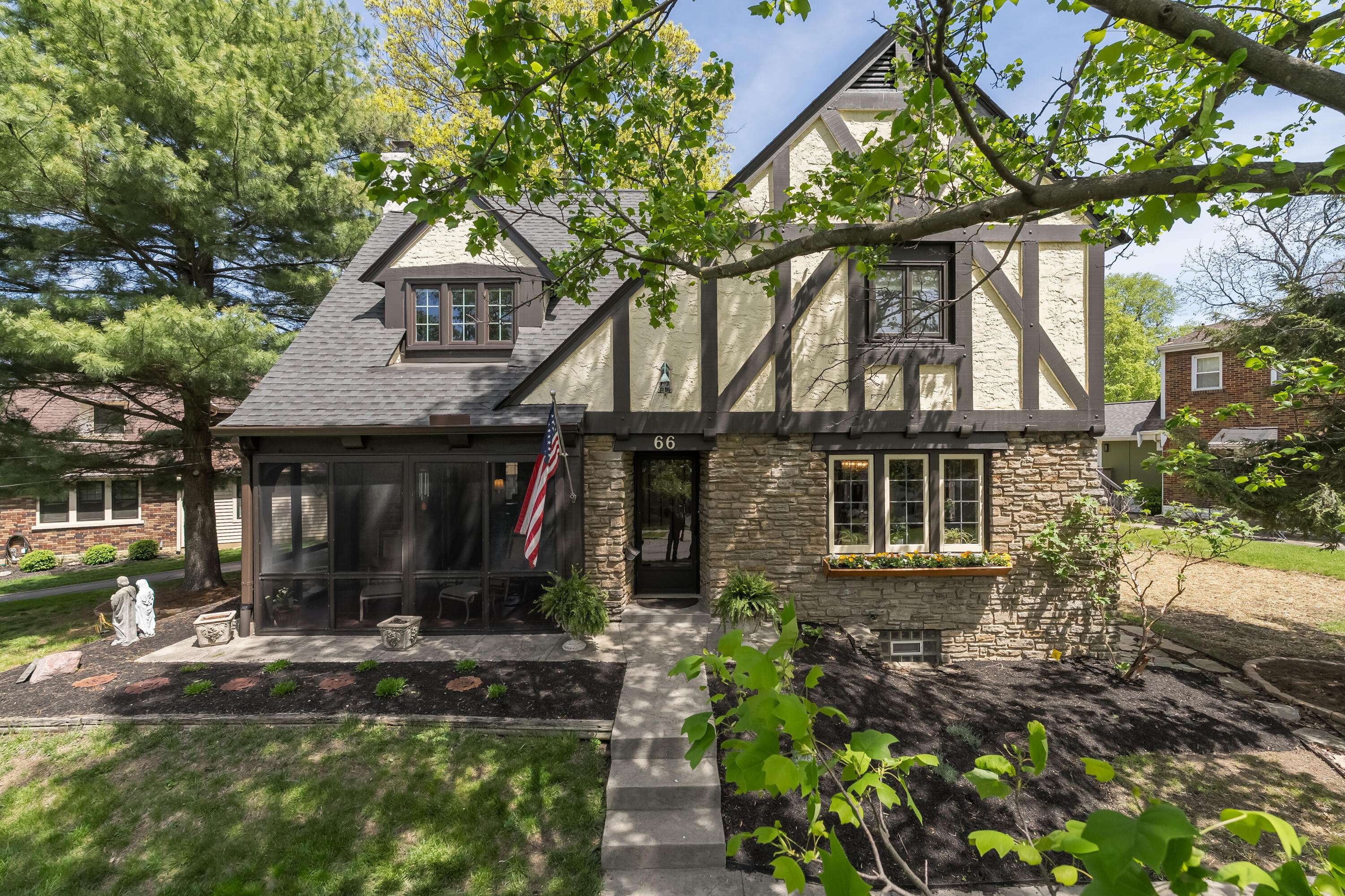Fort Thomas, KY 41075,66 S Crescent S Avenue