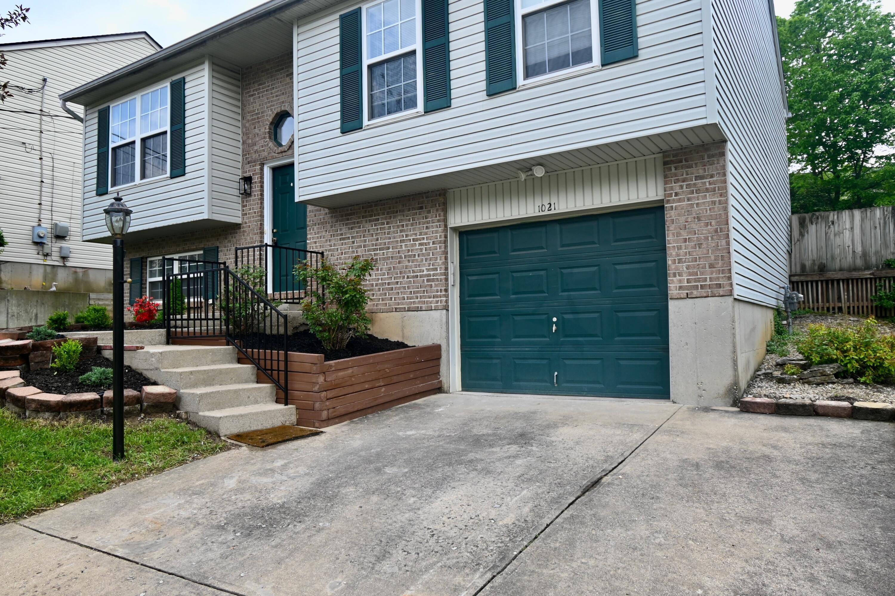 Elsmere, KY 41018,1021 Pebble Creek Drive