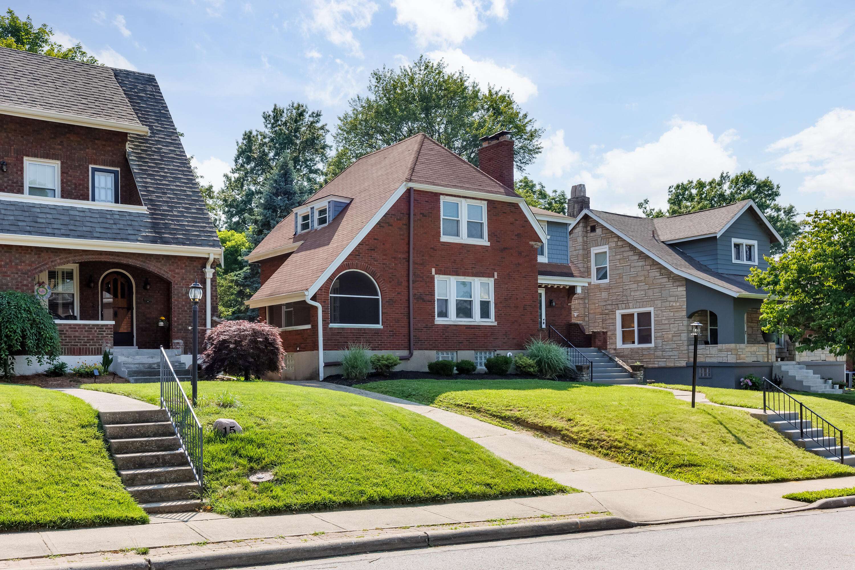 Fort Mitchell, KY 41017,17 Greenbriar Avenue