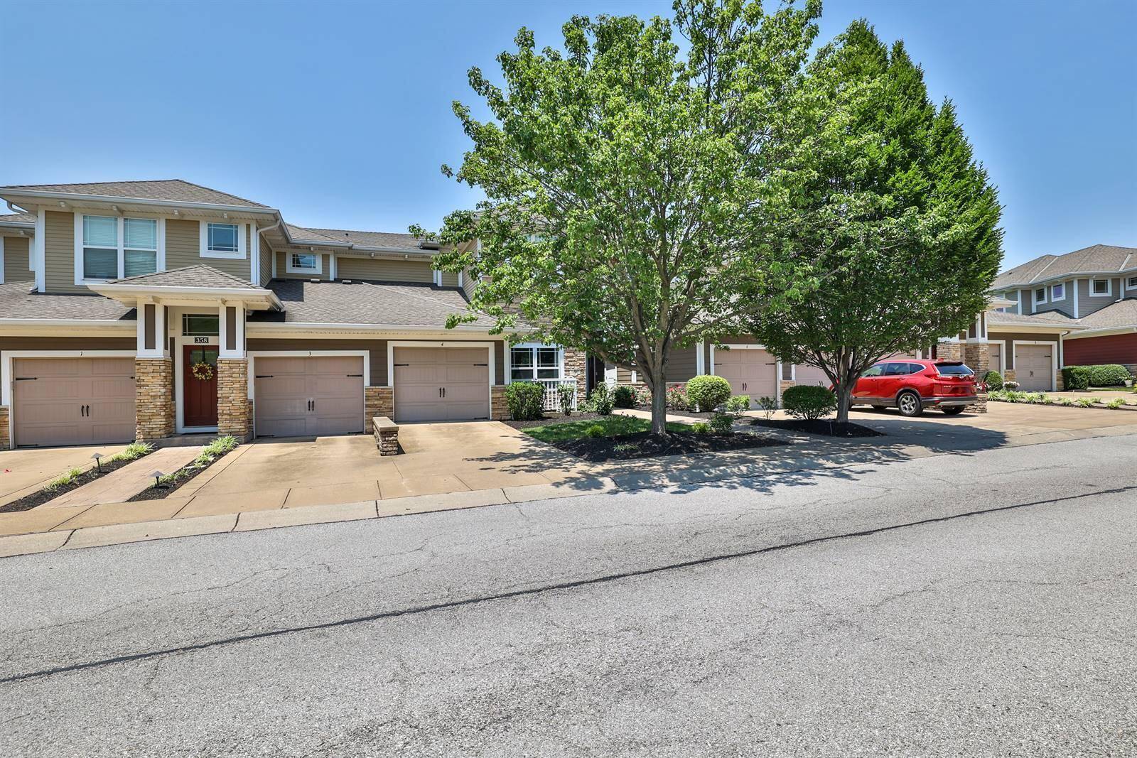 Dayton, KY 41074,358 Riverpointe Drive #6