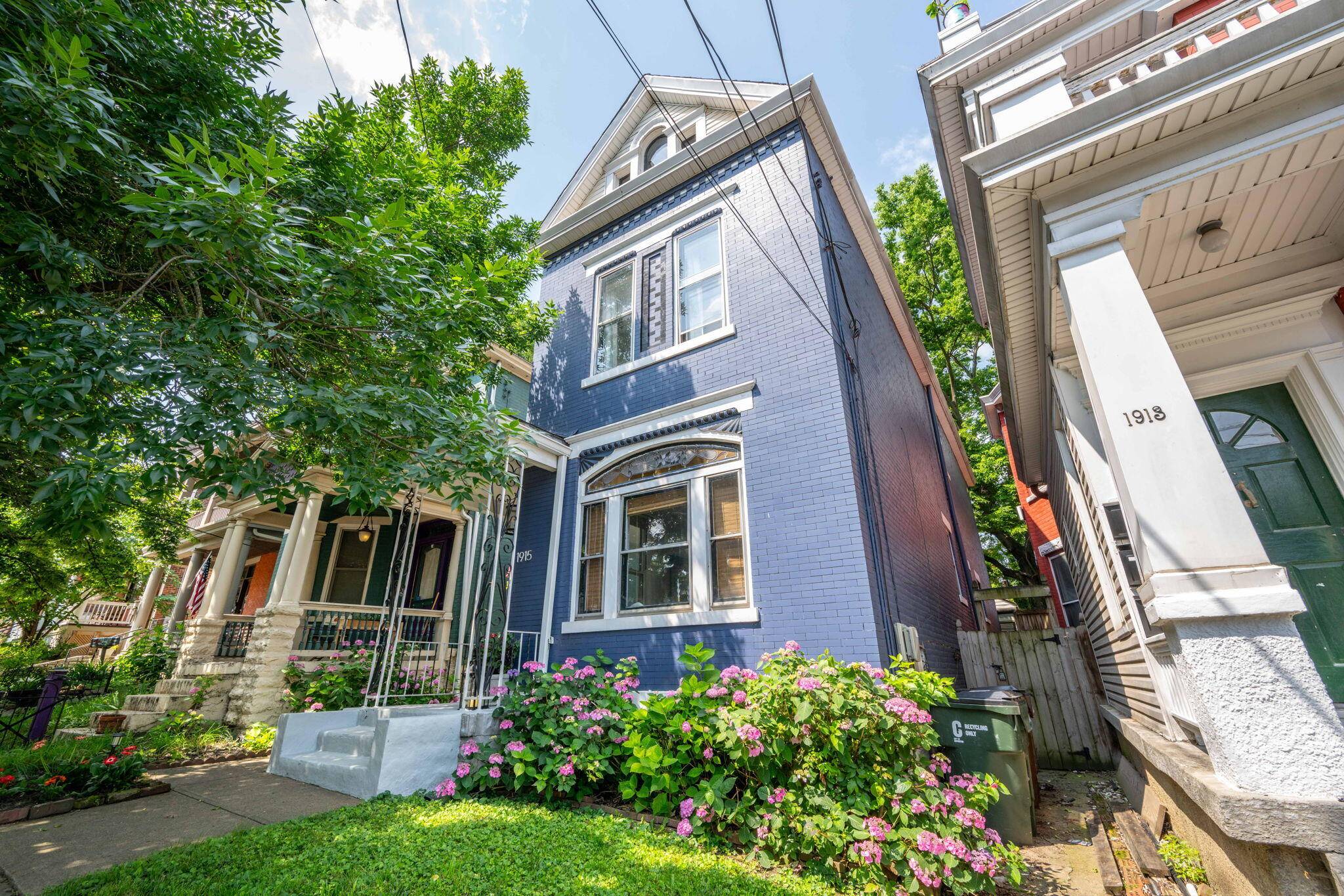 Covington, KY 41014,1915 Scott Street