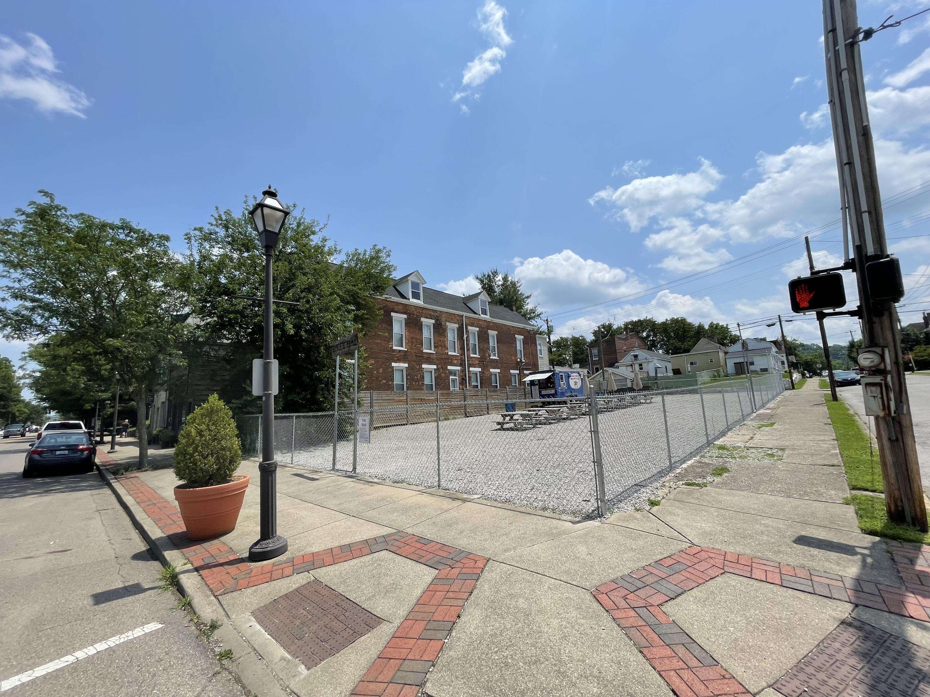 Covington, KY 41016,333-335 Elm Street