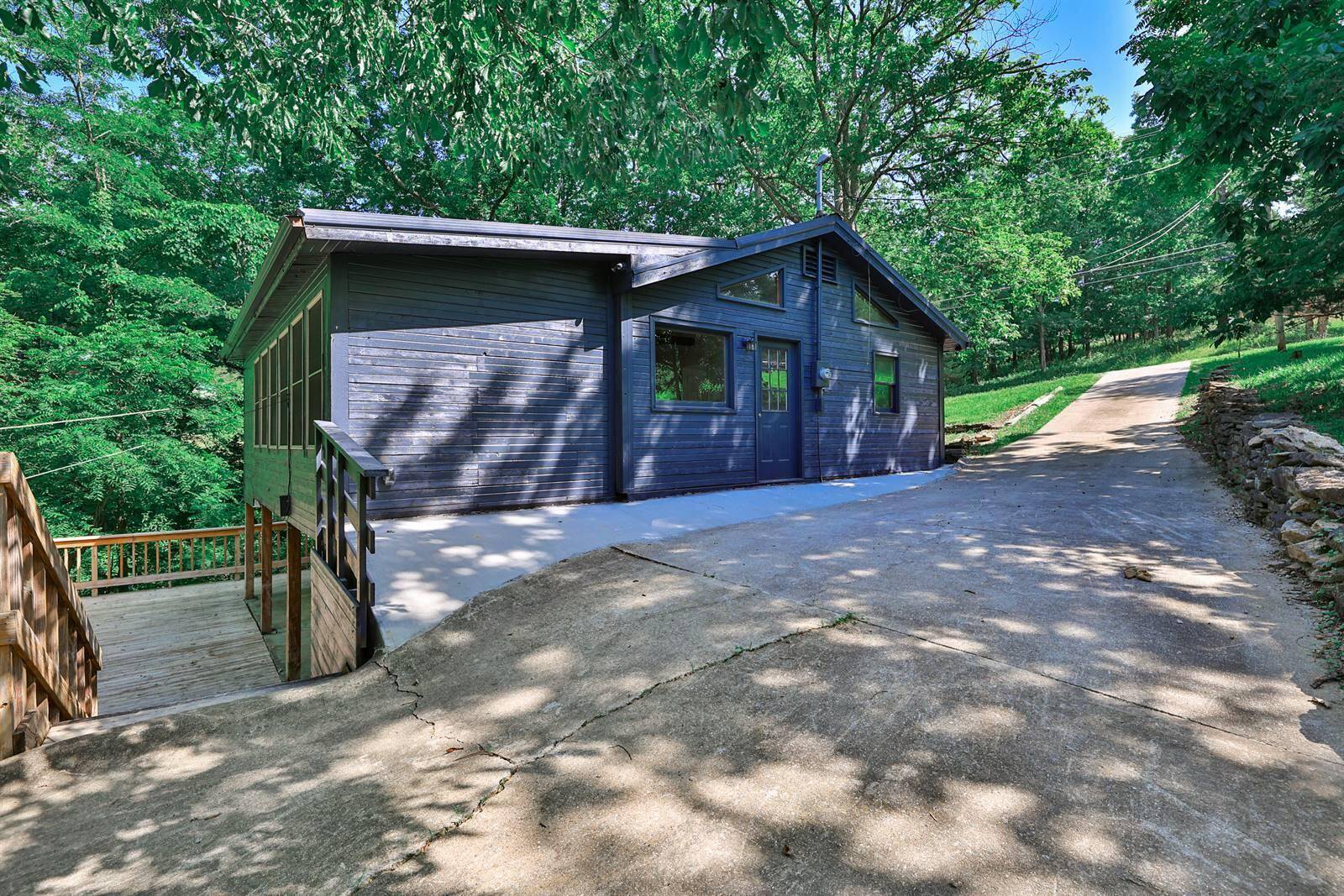 Owenton, KY 40359,445 Elk Lake Resort Road #45