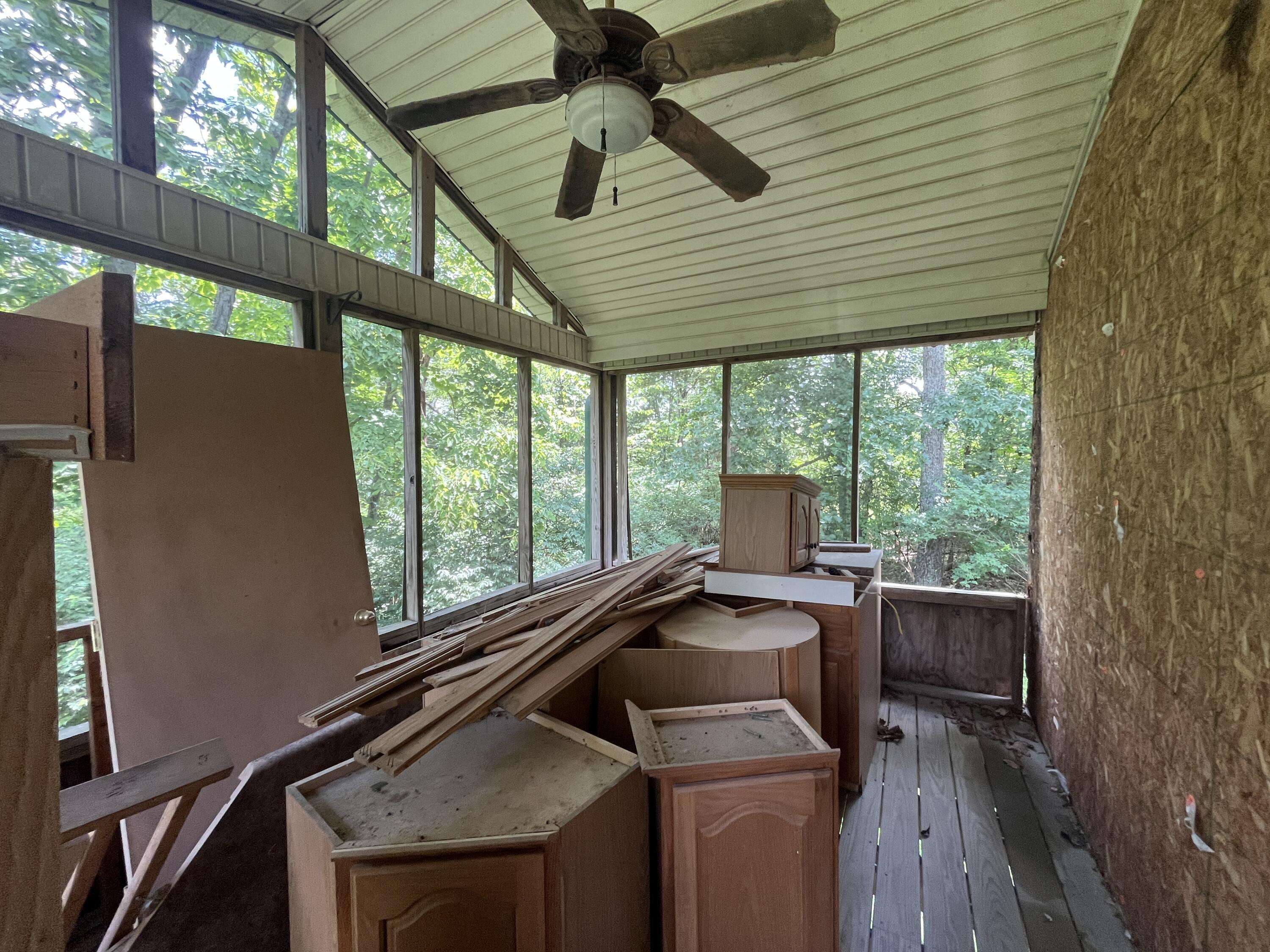 Owenton, KY 40359,483 Elk Road