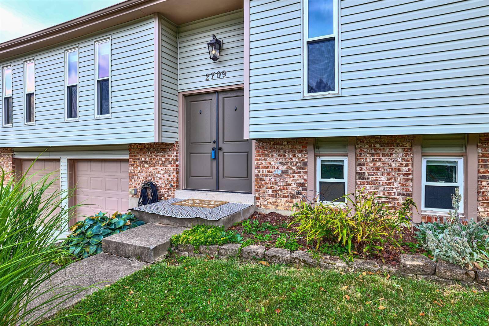 Villa Hills, KY 41017,2709 Wesley Drive