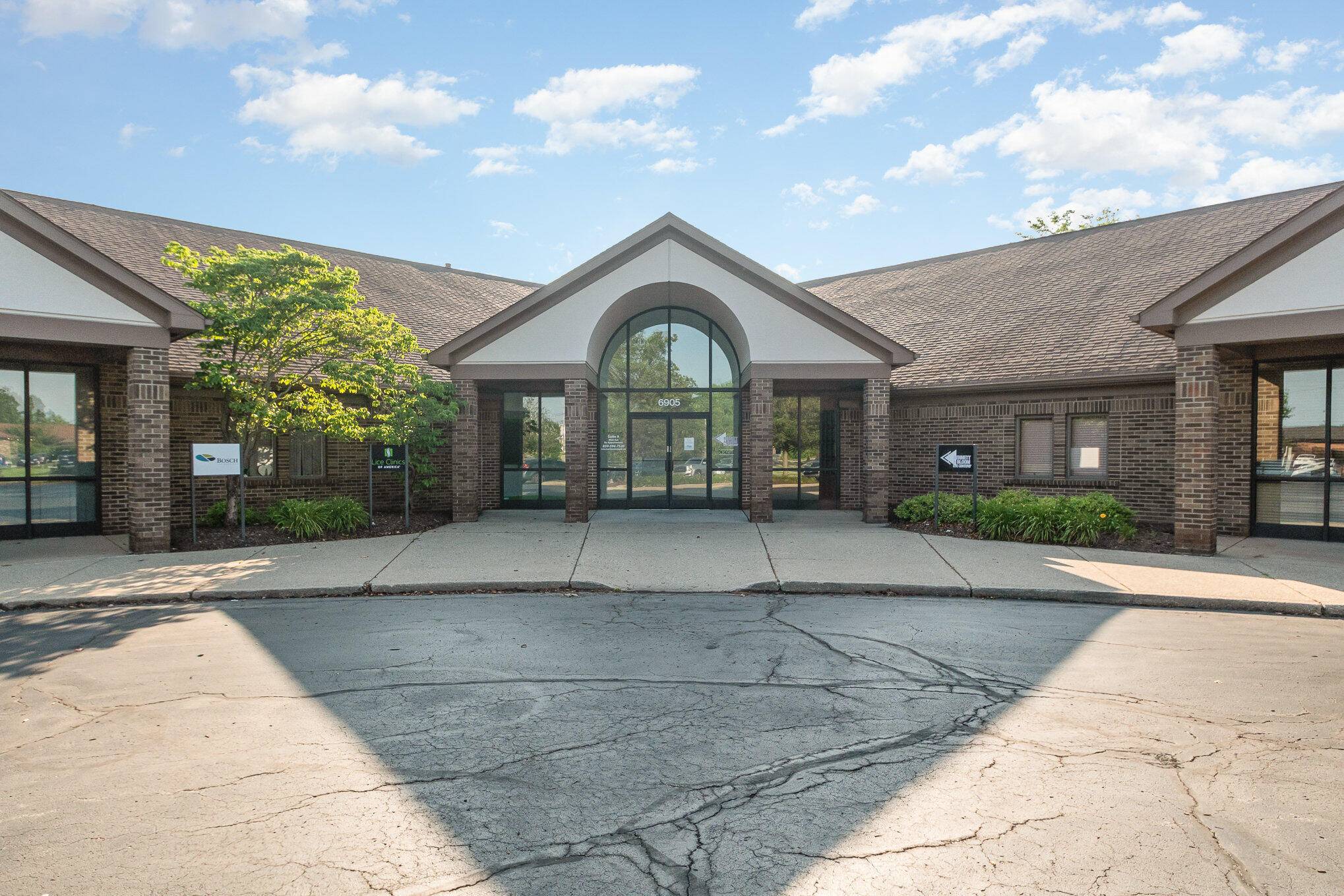 Florence, KY 41042,6905 Burlington Pike #A