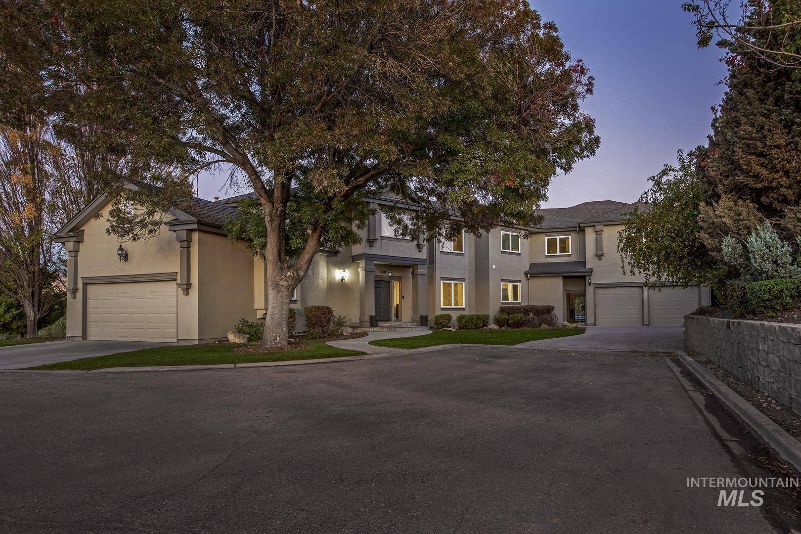 Boise, ID 83716,488 E Lake Rim Ln