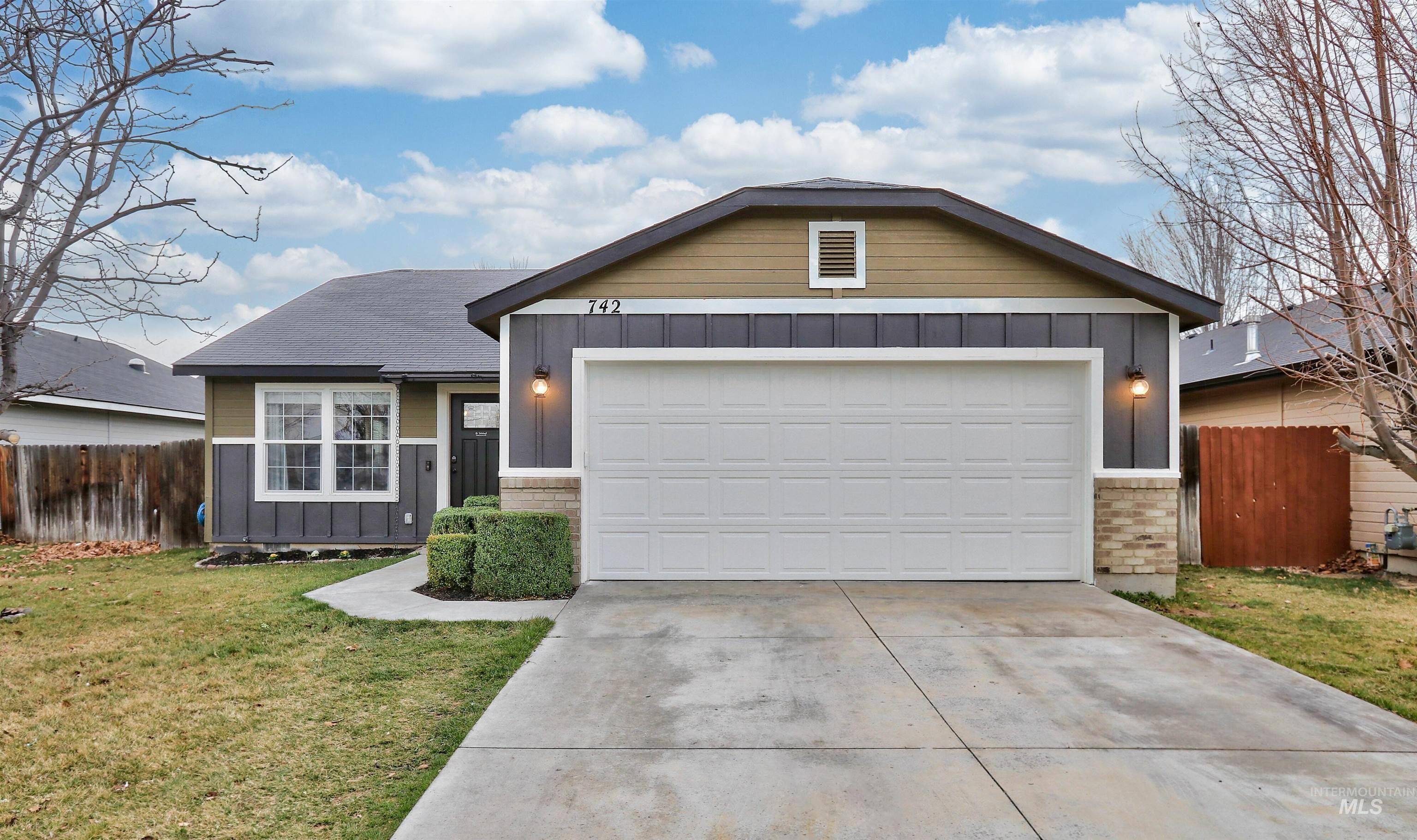 Meridian, ID 83646,742 W Archerfield Ct.