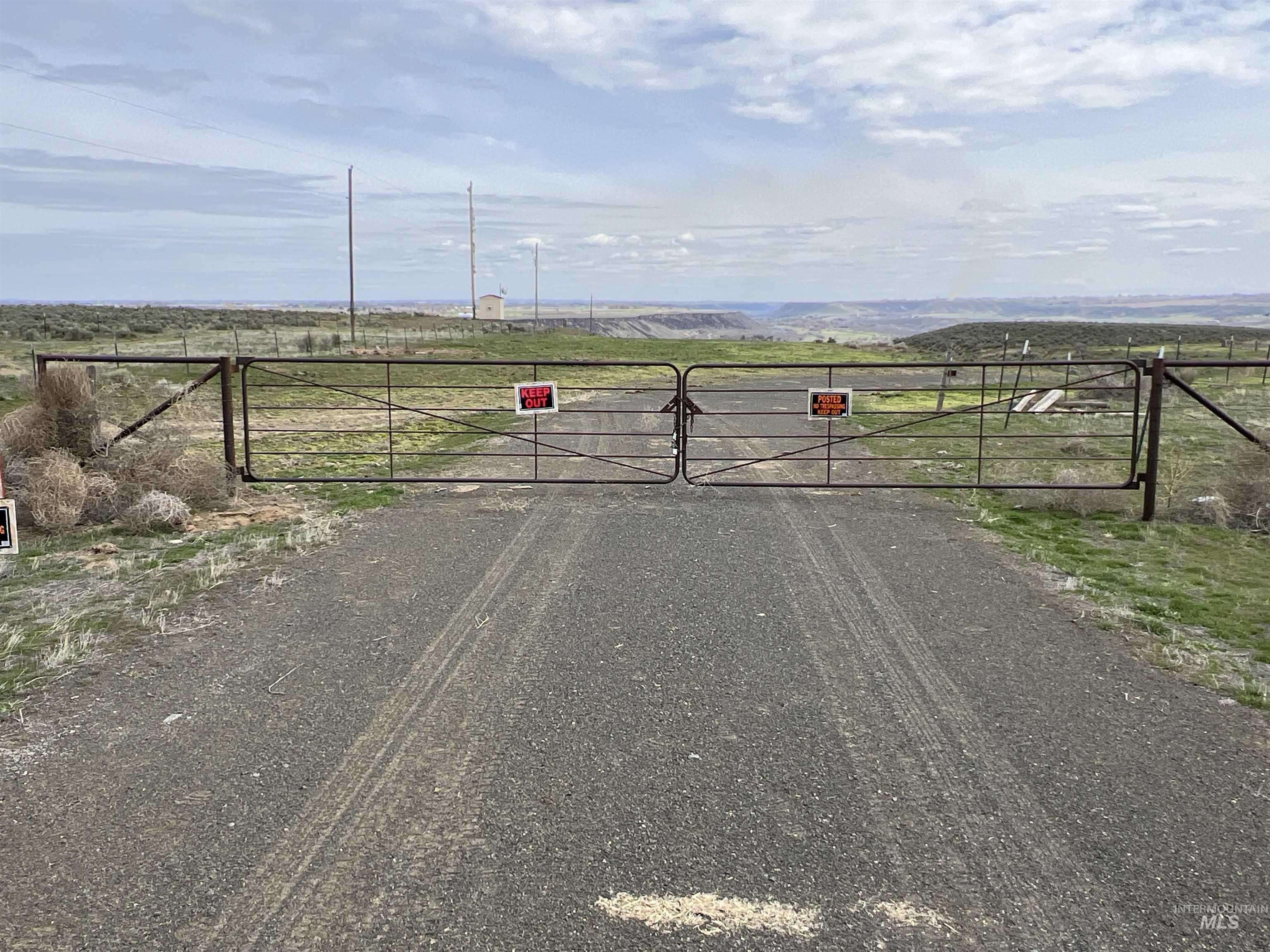 Buhl, ID 83316,Approx. 19206 Highway 30