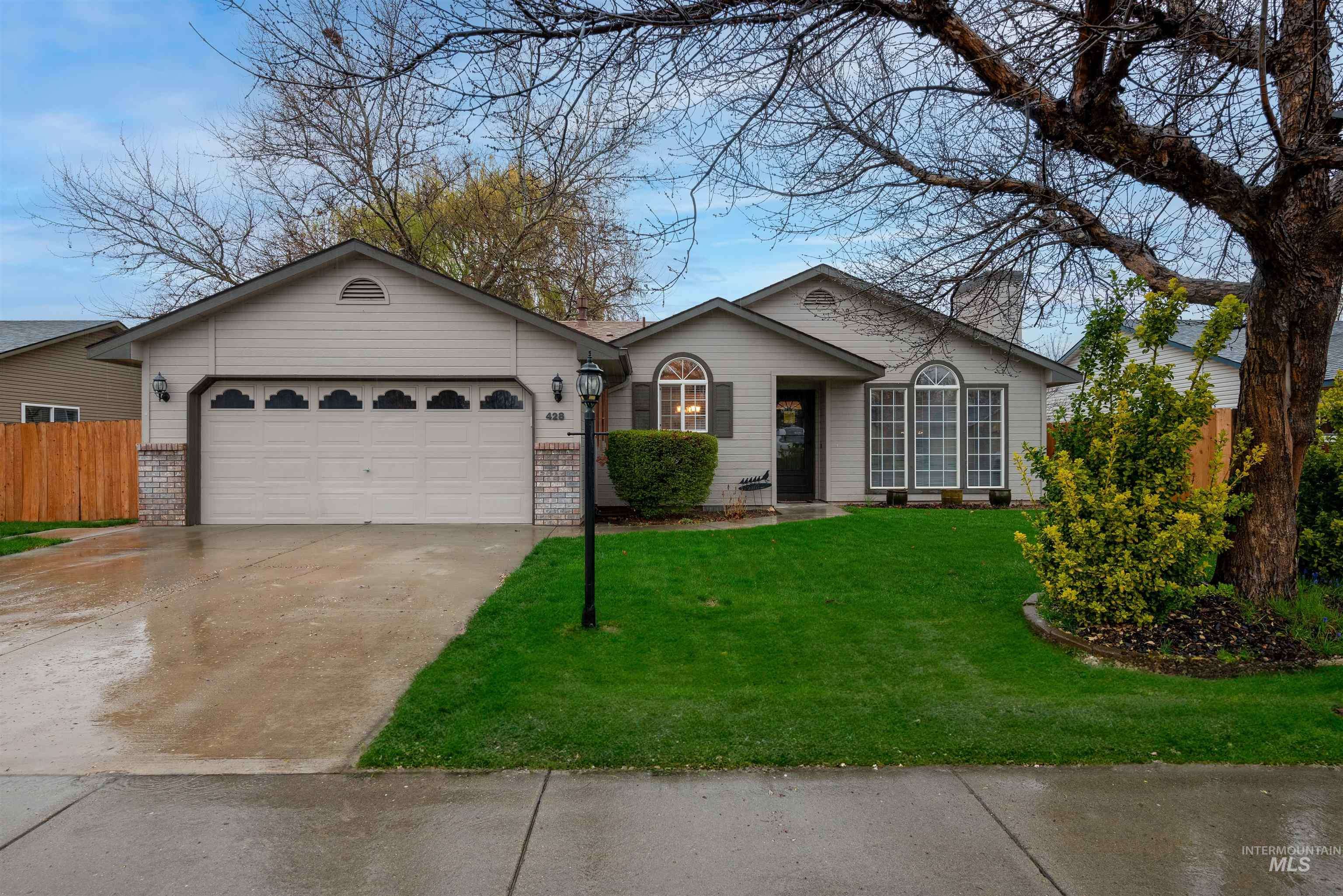 Meridian, ID 83646,428 W Woodbury Dr