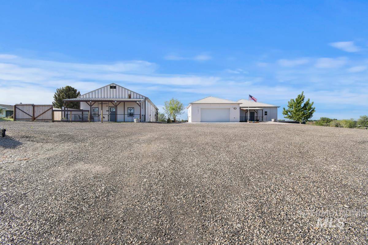 Caldwell, ID 83607,16571 Oasis Rd.