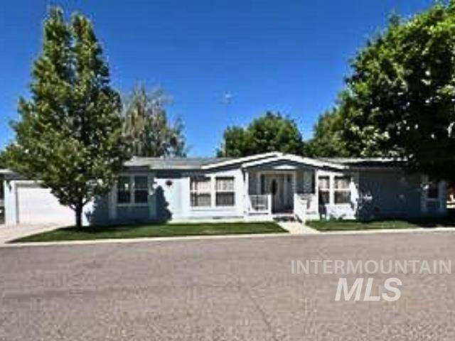 Buhl, ID 83316,910 Moon Glo Village