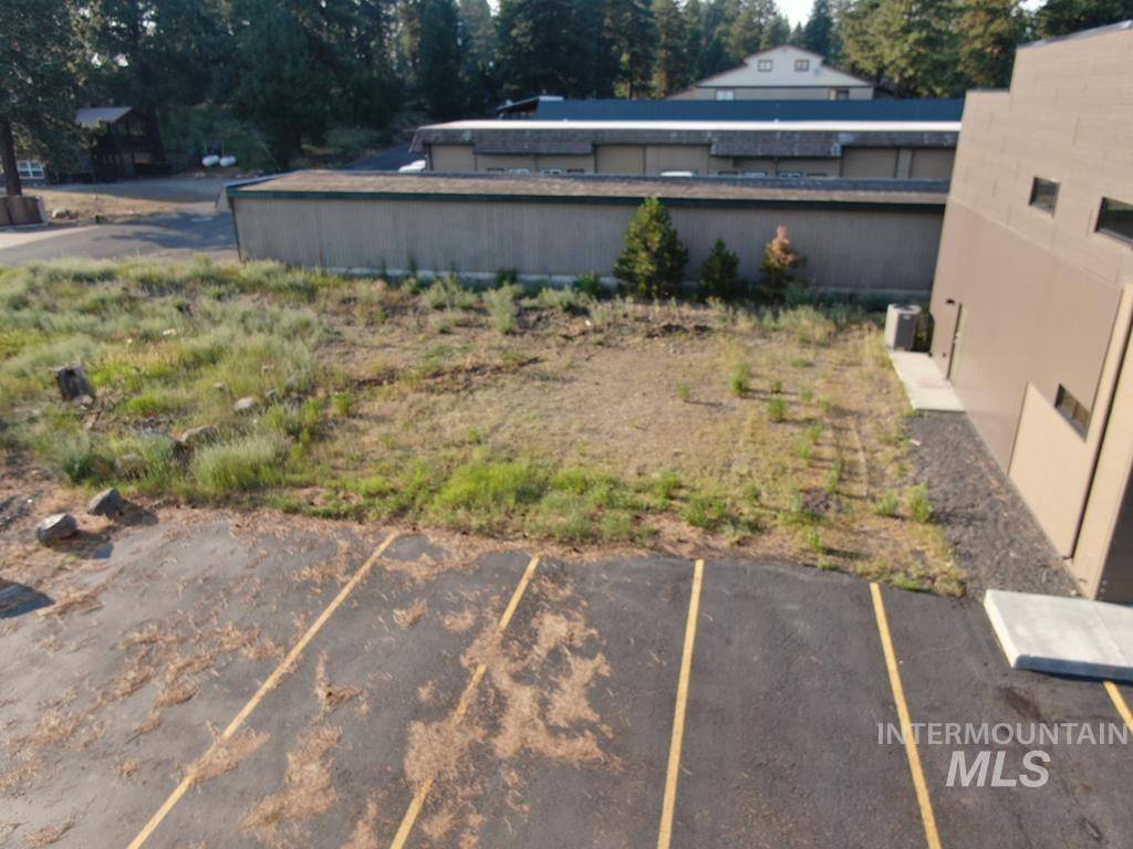 Mccall, ID 83638,309 E Deinhard Ln