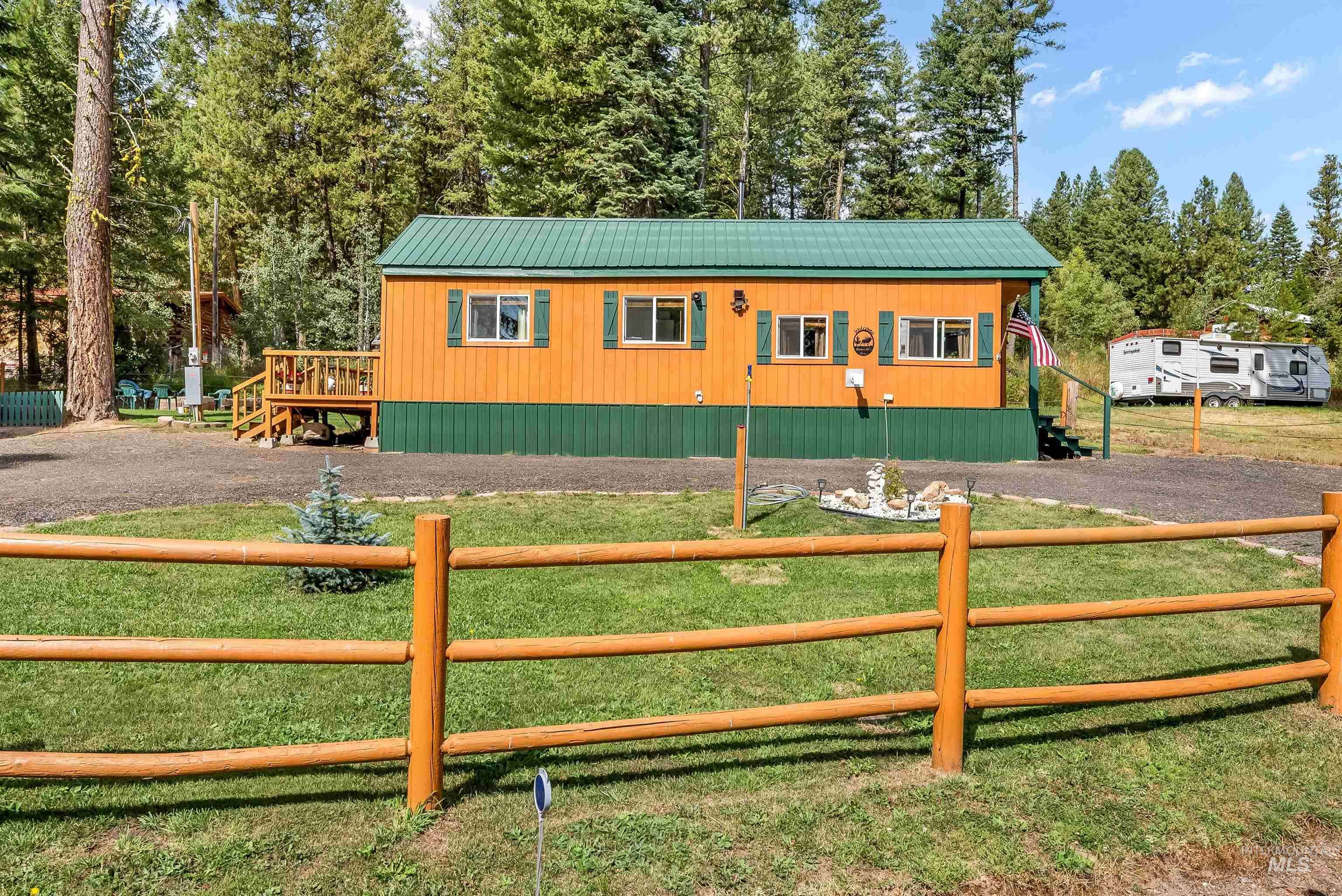 Cascade, ID 83611-4704,497 Micki Road