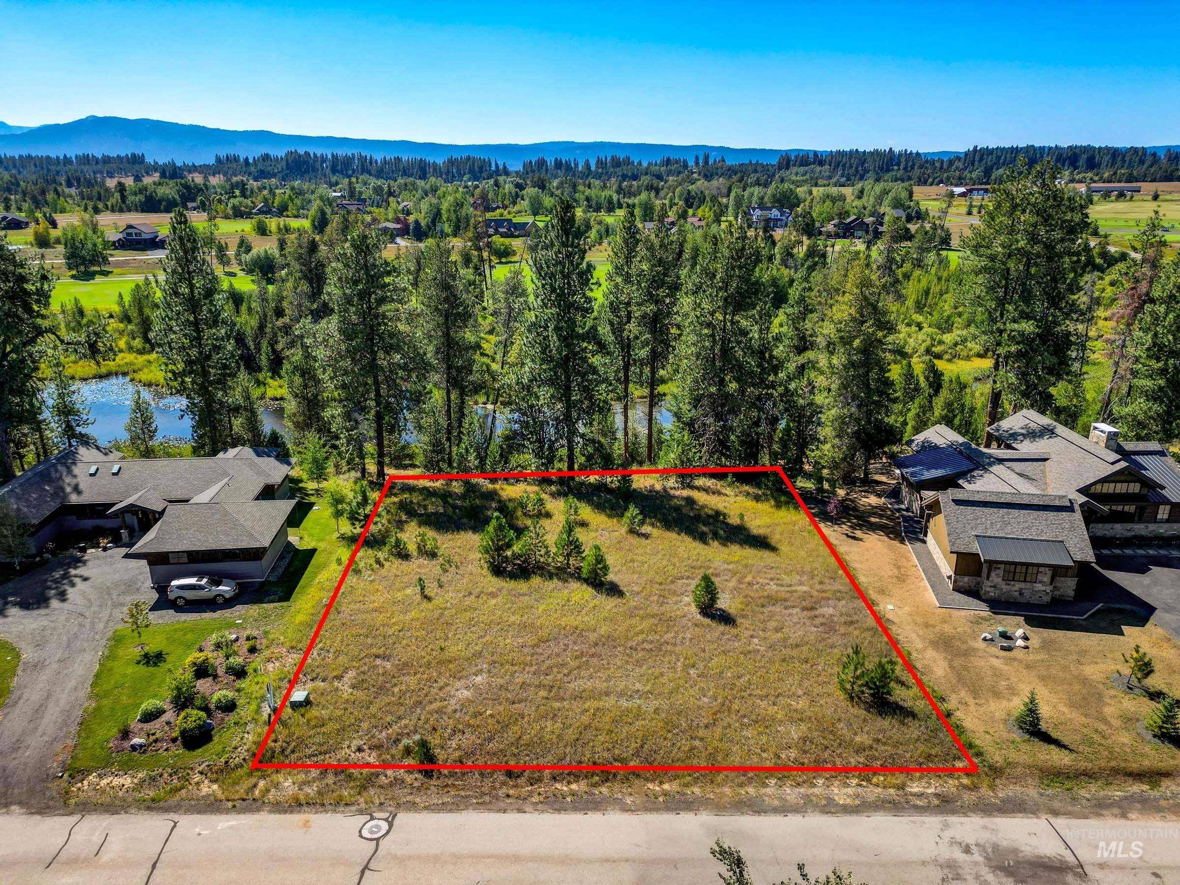 Mccall, ID 83638,211 Ferguson Way