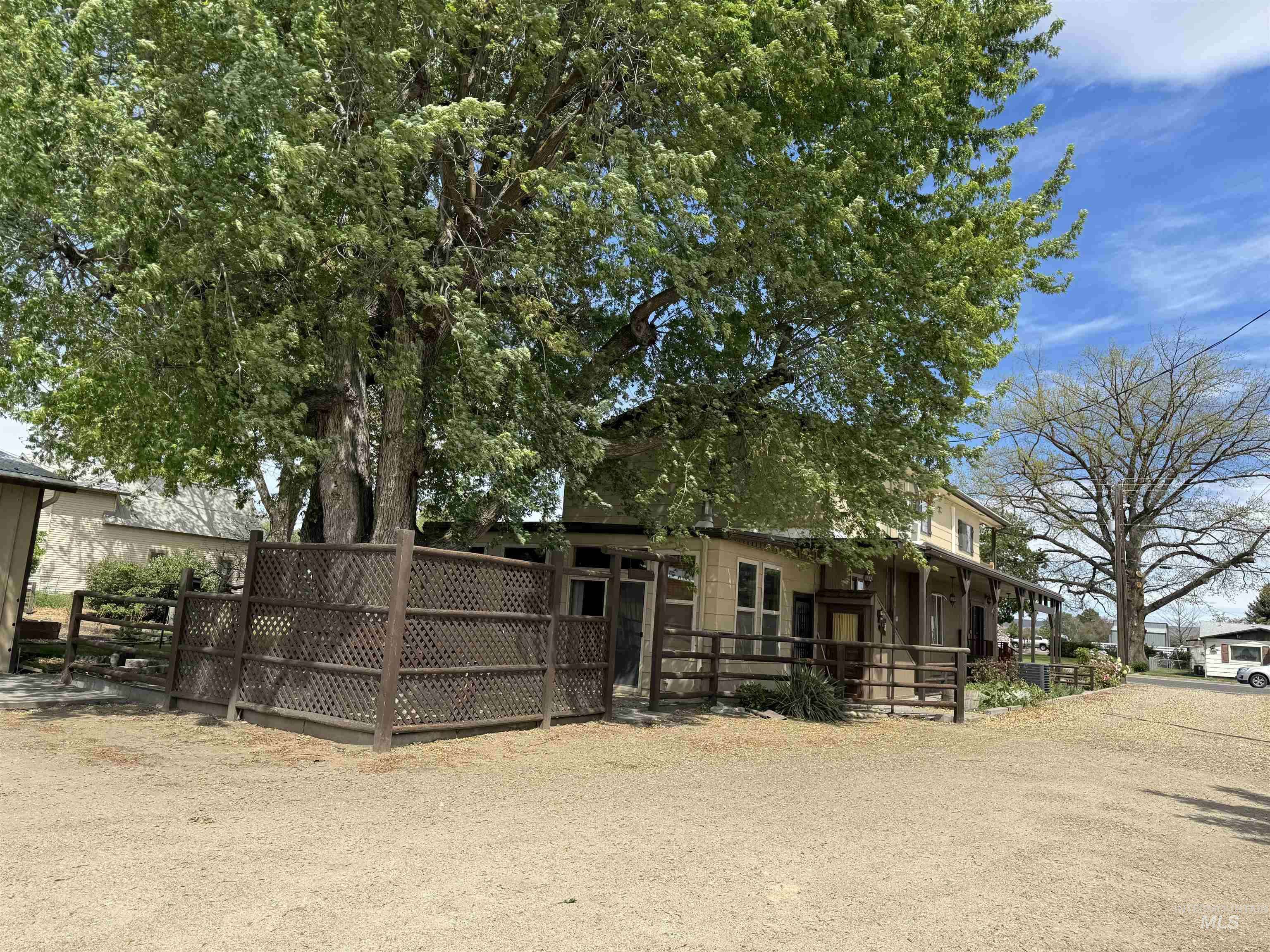 Payette, ID 83661,1217 N. 6th Street