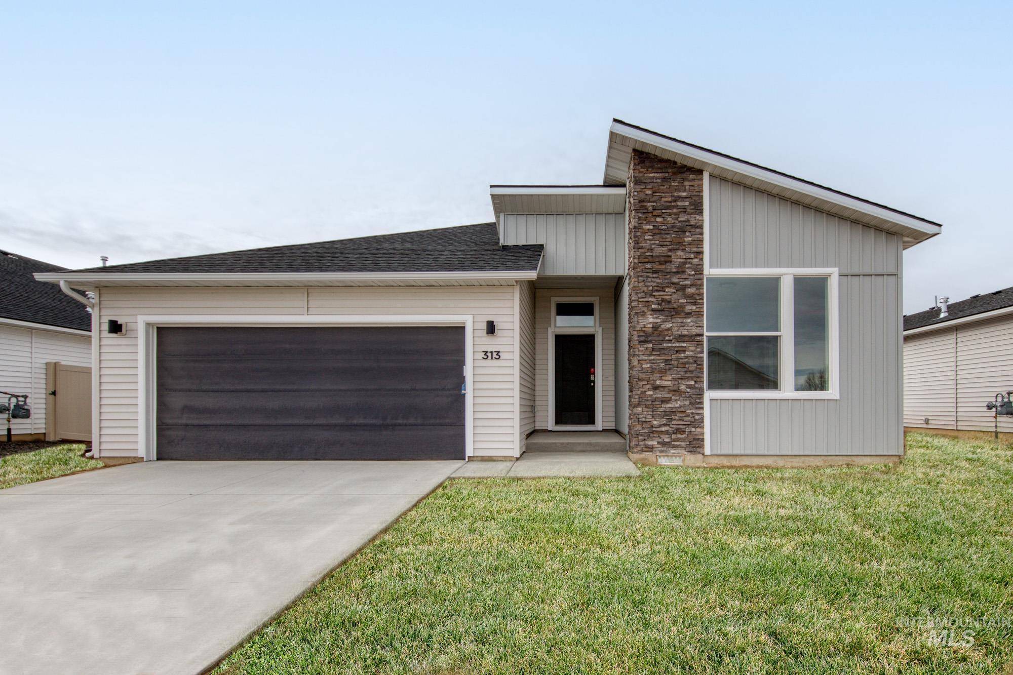 Caldwell, ID 83605,313 Hildago Way