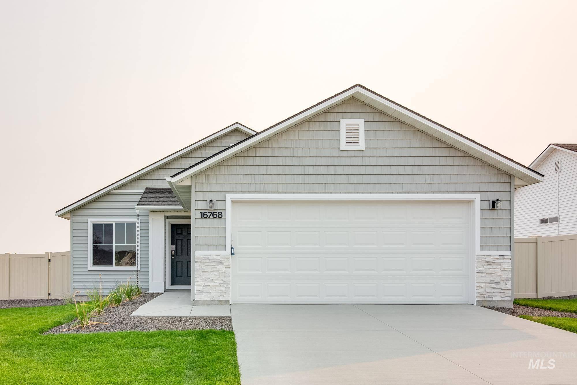 Caldwell, ID 83605,307 Hildago Way