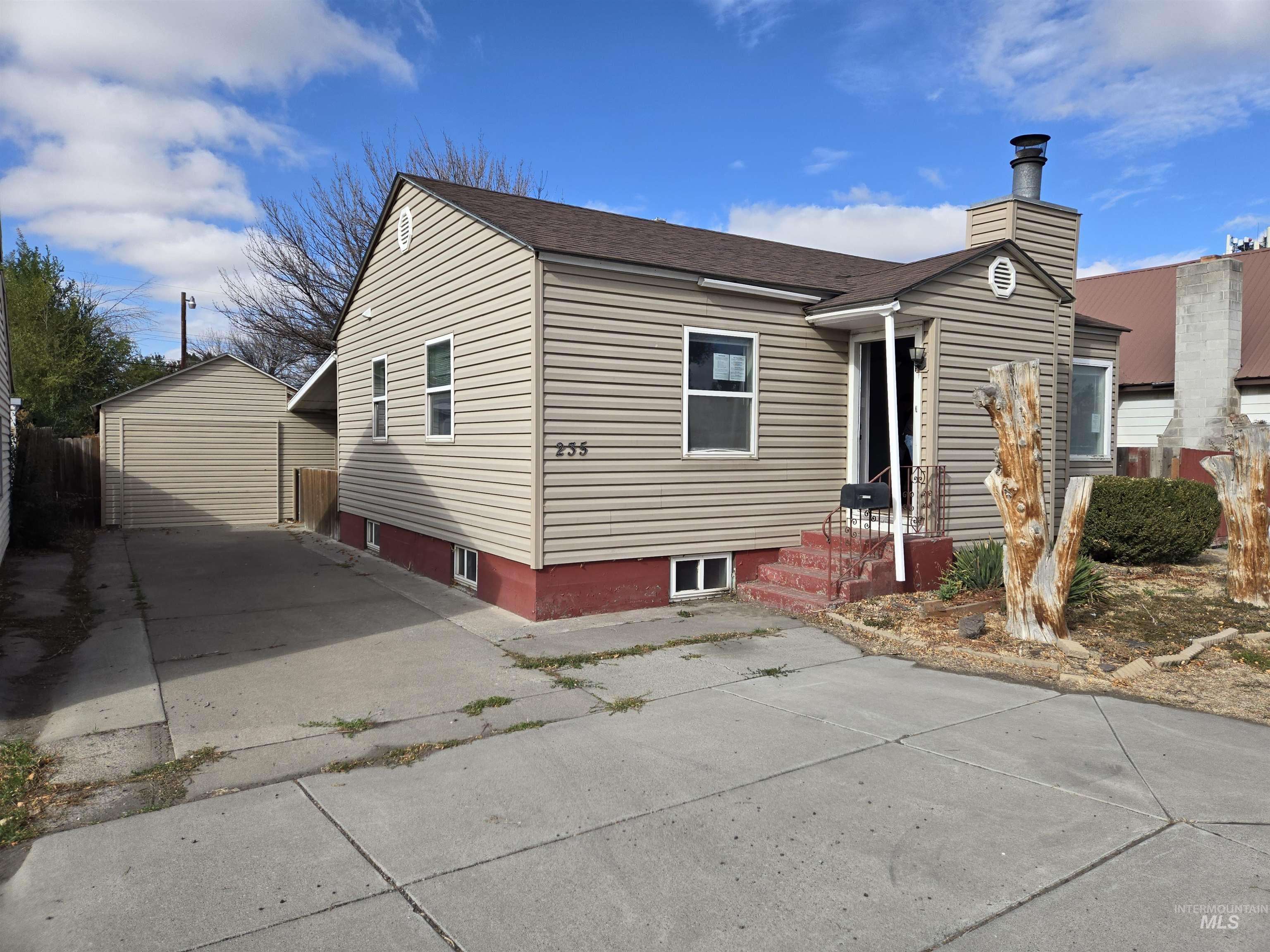 Twin Falls, ID 83301,235 Washington St N