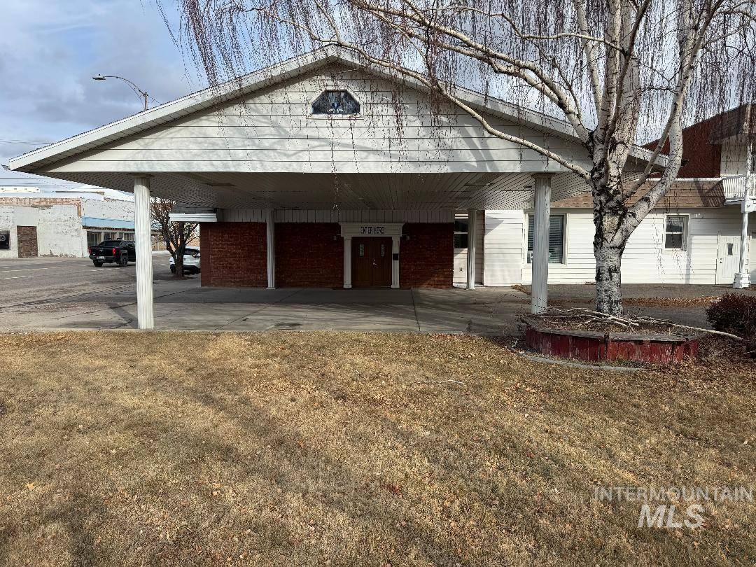 Burley, ID 83318-1616,221 W Main St