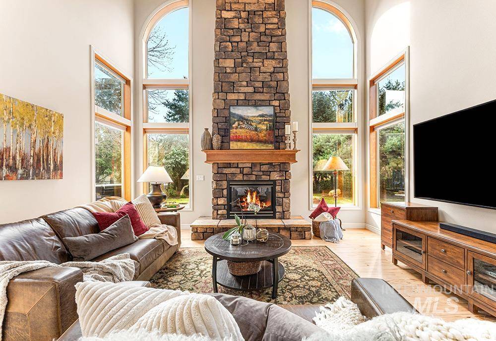 Eagle, ID 83616,171 W River Trail Dr