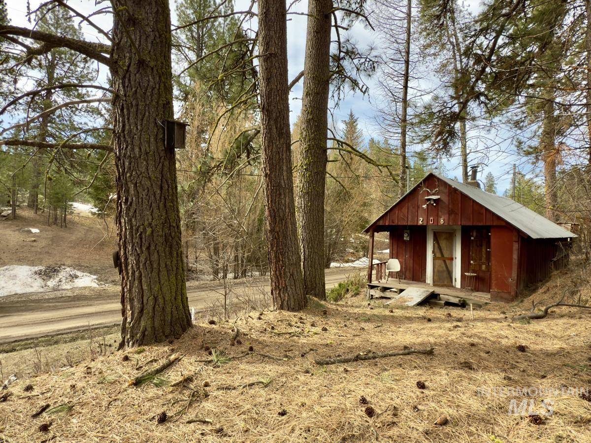 Cascade, ID 83611,208 W Mill Street