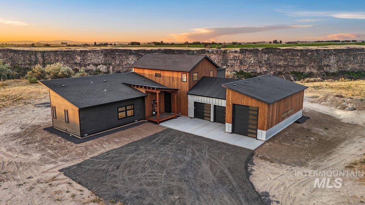 Filer, ID 83328,2282 E 4400 N