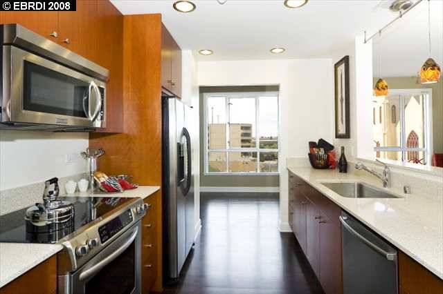 Oakland, CA 94607,878 Jefferson St #878