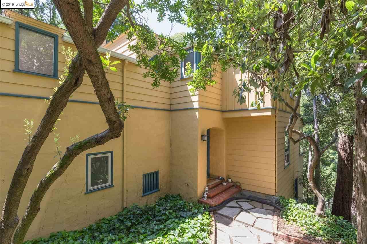 Oakland, CA 94611,5689 Cabot Dr