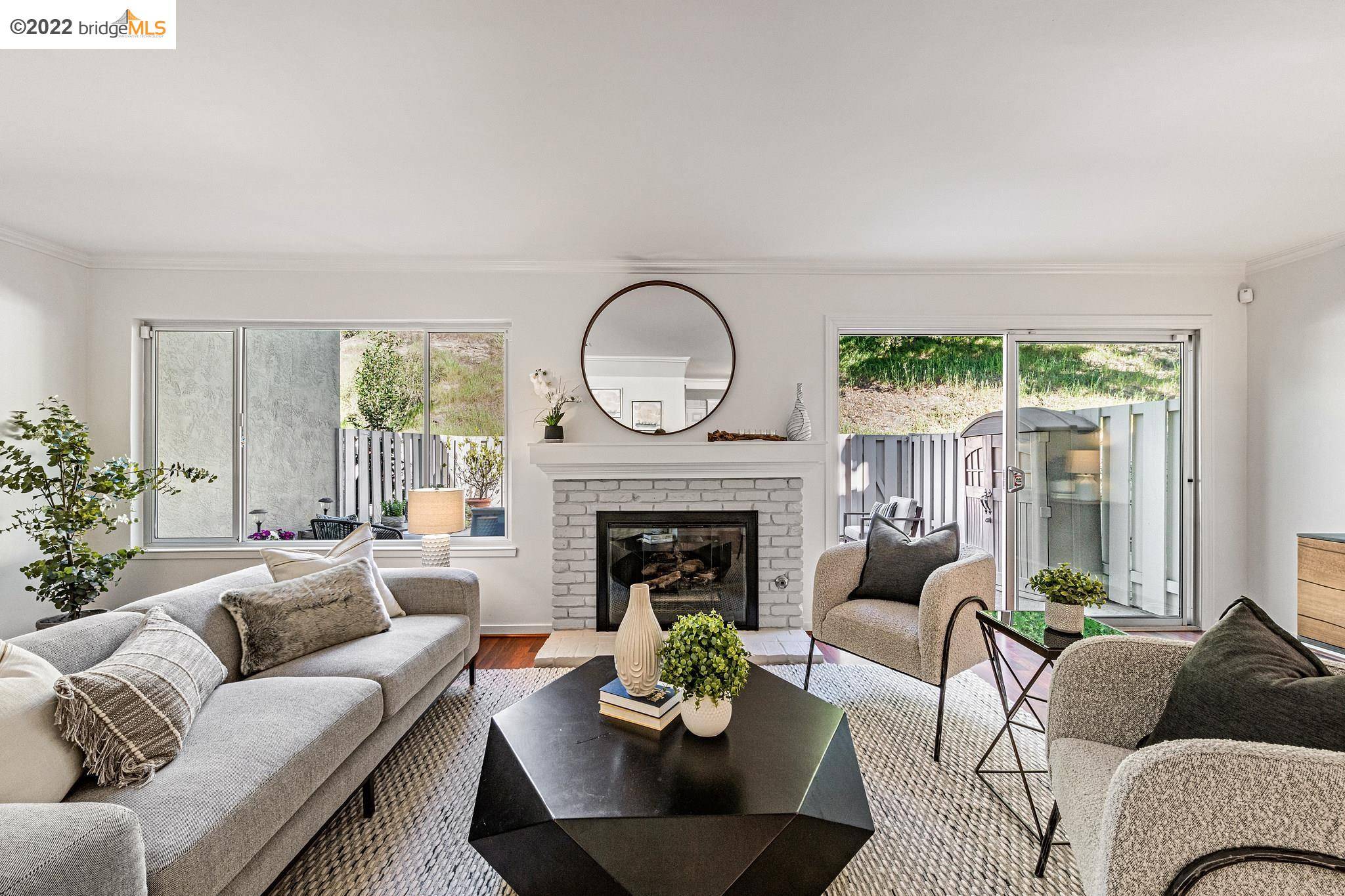 Oakland, CA 94605,30 Chimney Rock