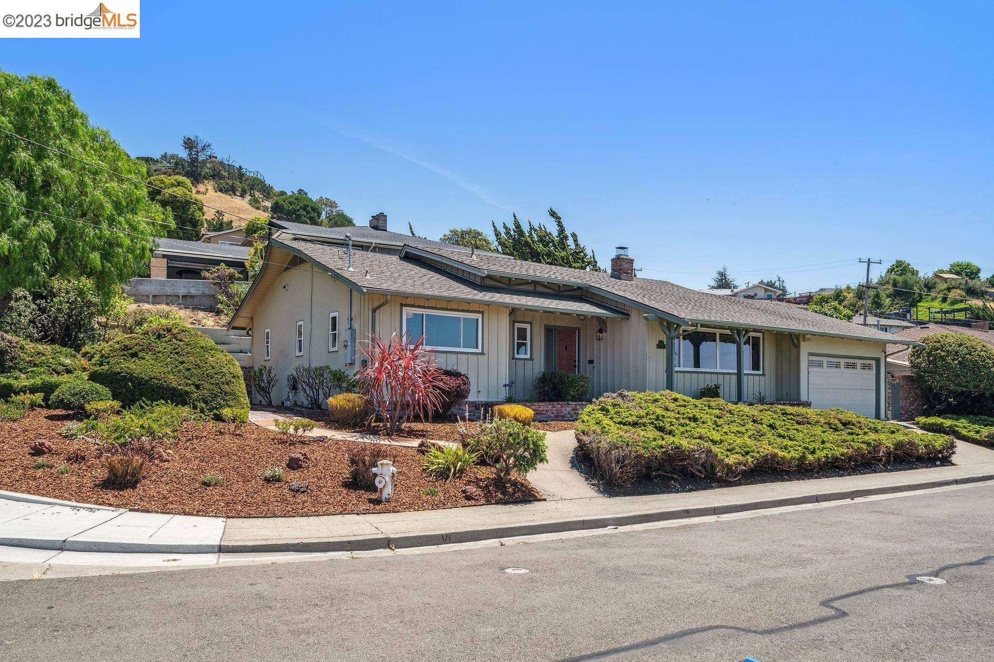 San Leandro, CA 94577,2314 Hillside Dr