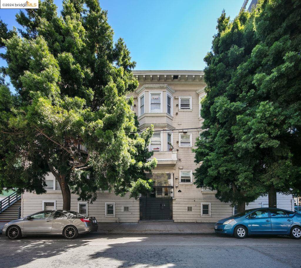 Oakland, CA 94612,2306 Waverly St
