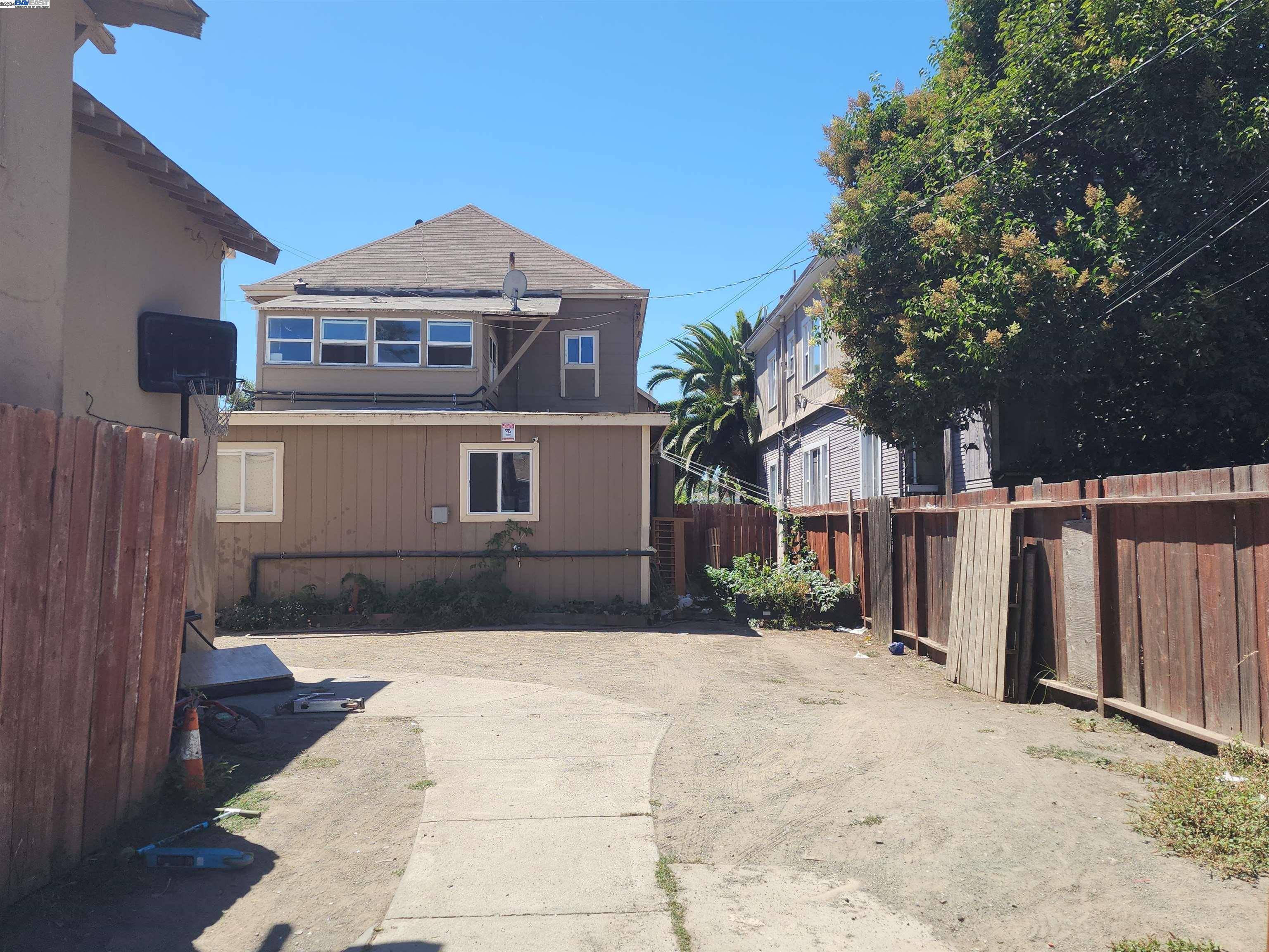 Vallejo, CA 94590,1158-1164 Louisiana St