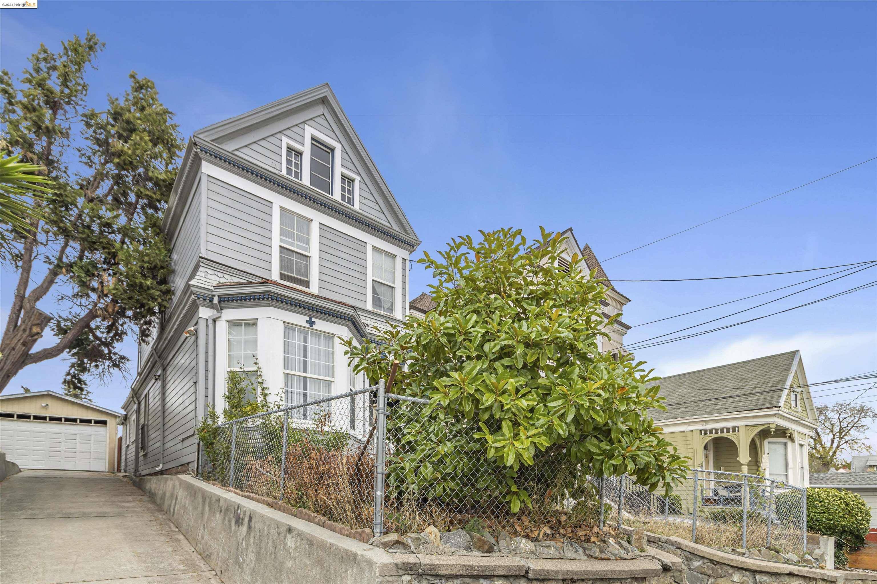 Oakland, CA 94606,2248 E 22Nd St