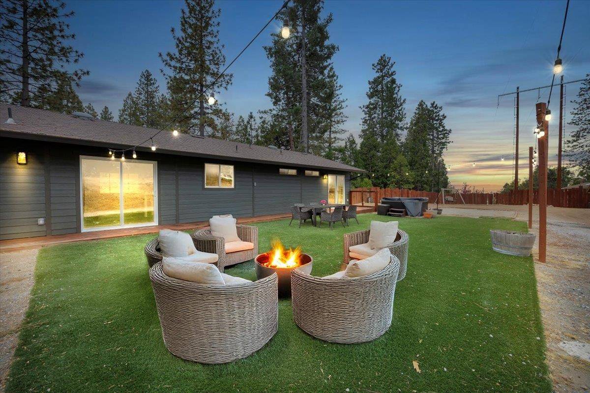 Twain Harte, CA 95383,19560 Middle Camp Sugarpine Rd.