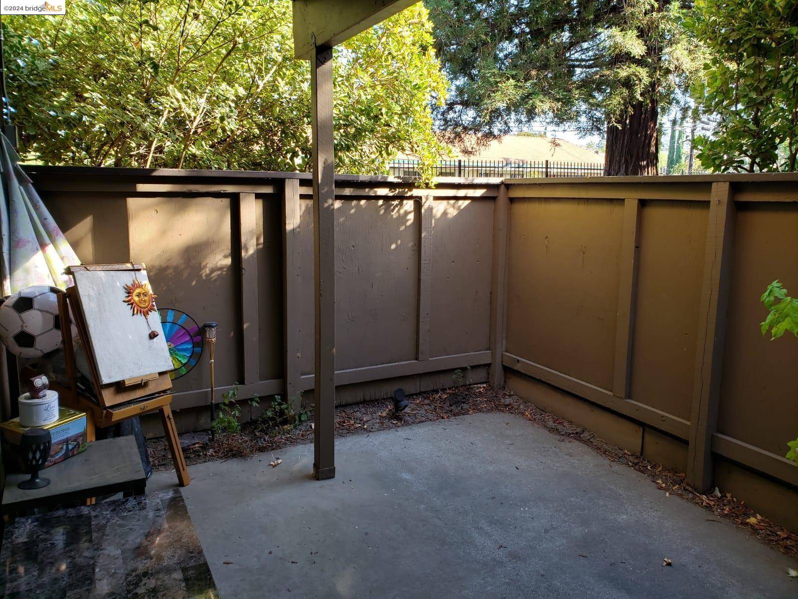 Sacramento, CA 95825,923 Fulton Ave #425